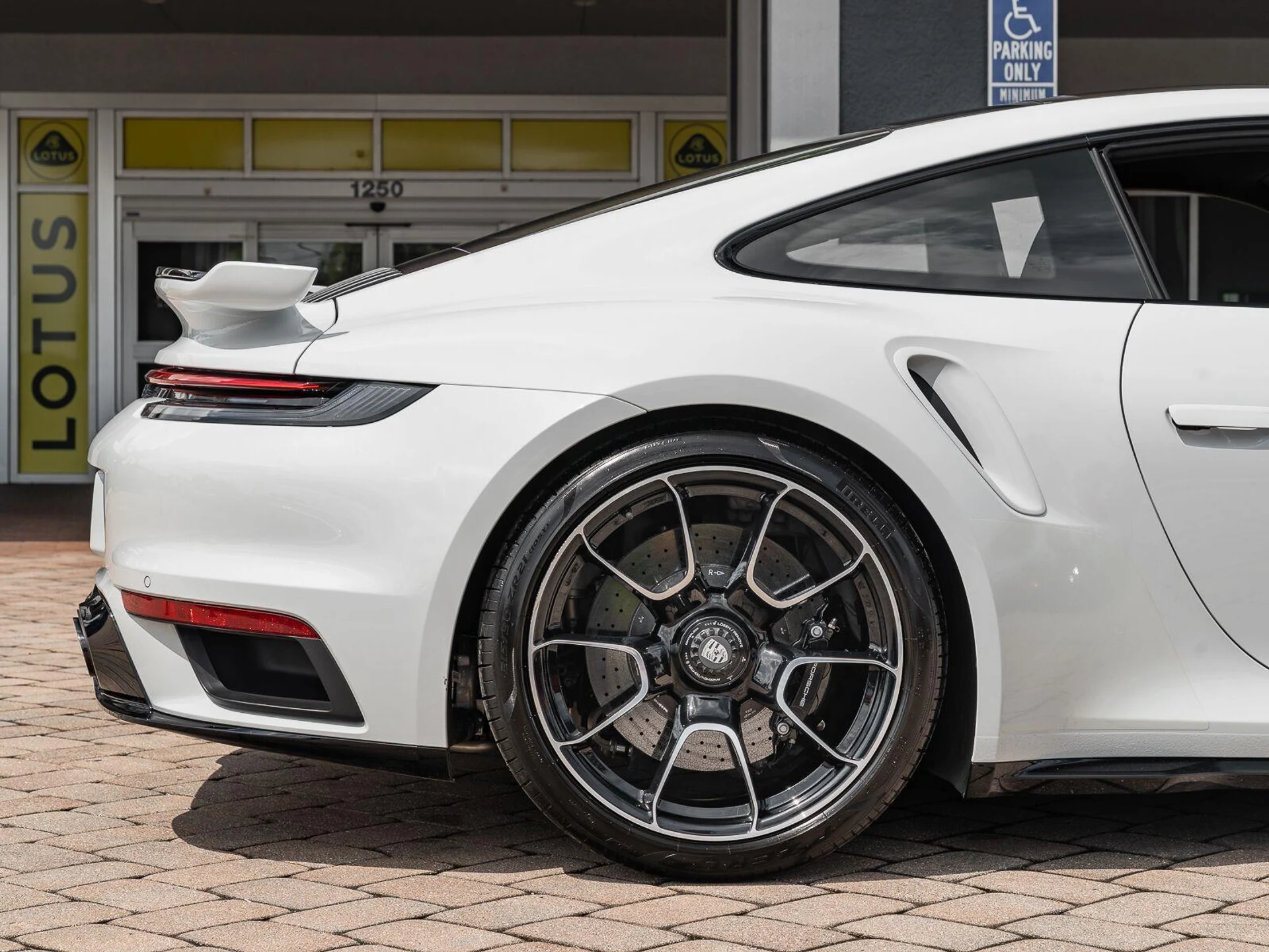 mph027_1622562357_Used_2023_Porsche_911_Turbo_S_1790111621_1ec31fa6dd