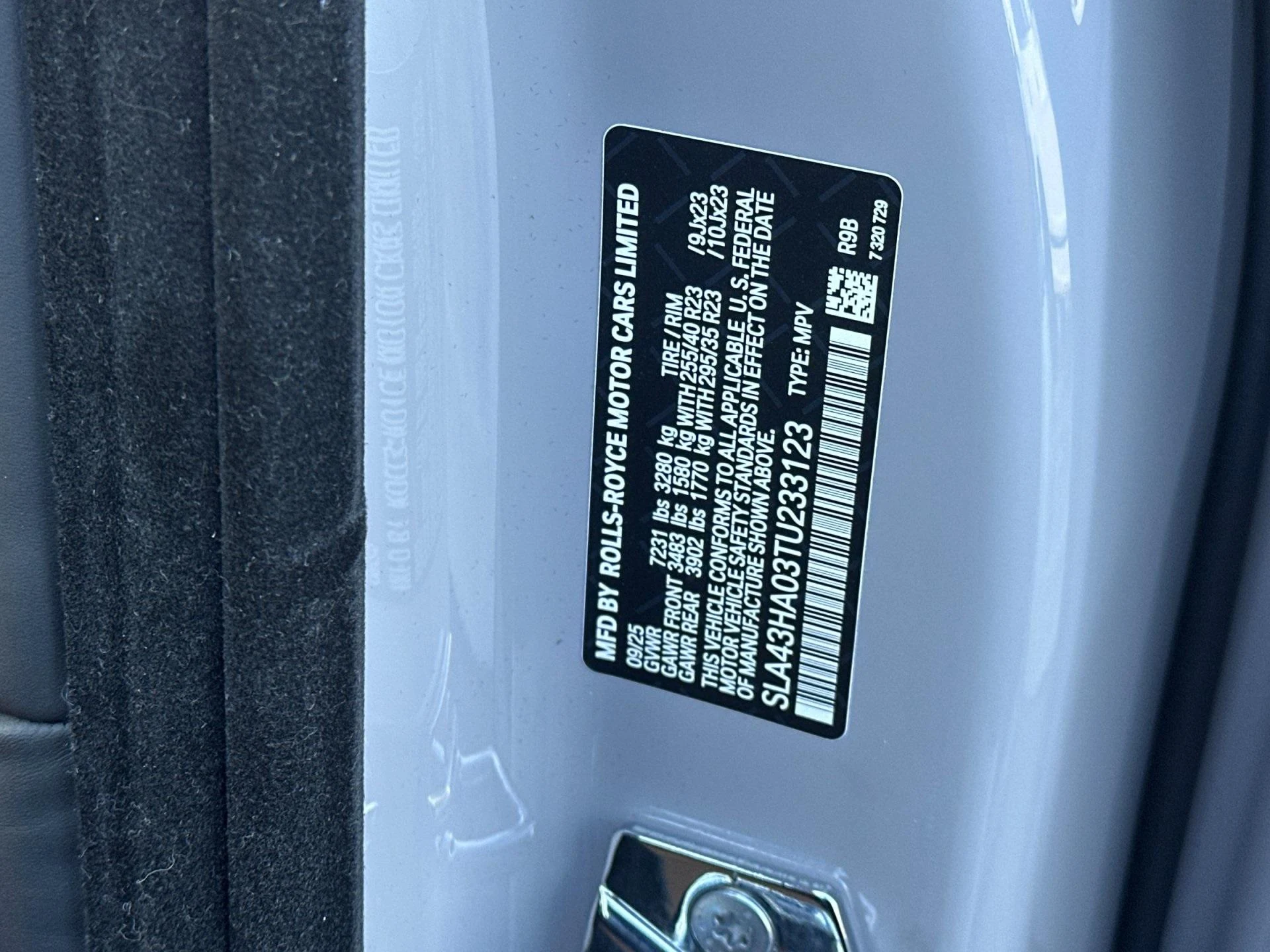 mph027_1623233297_New_2026_Rolls_Royce_Black_Badge_Cullinan_1763737868_61e315a25b