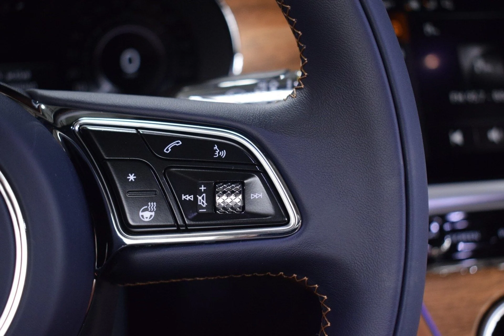 mph027_163593860_6585d8d698aec7ed73b724200b487229x_fb081d9865