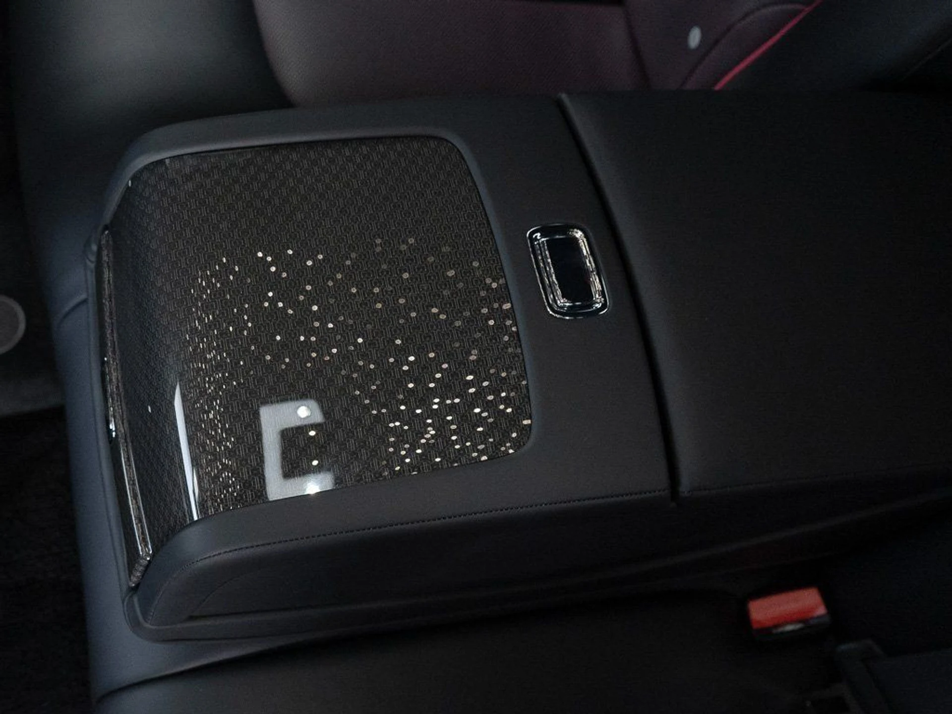 mph027_164757553_2c33a82f543e8921bc1bd2a0074a83da_333142fbaa