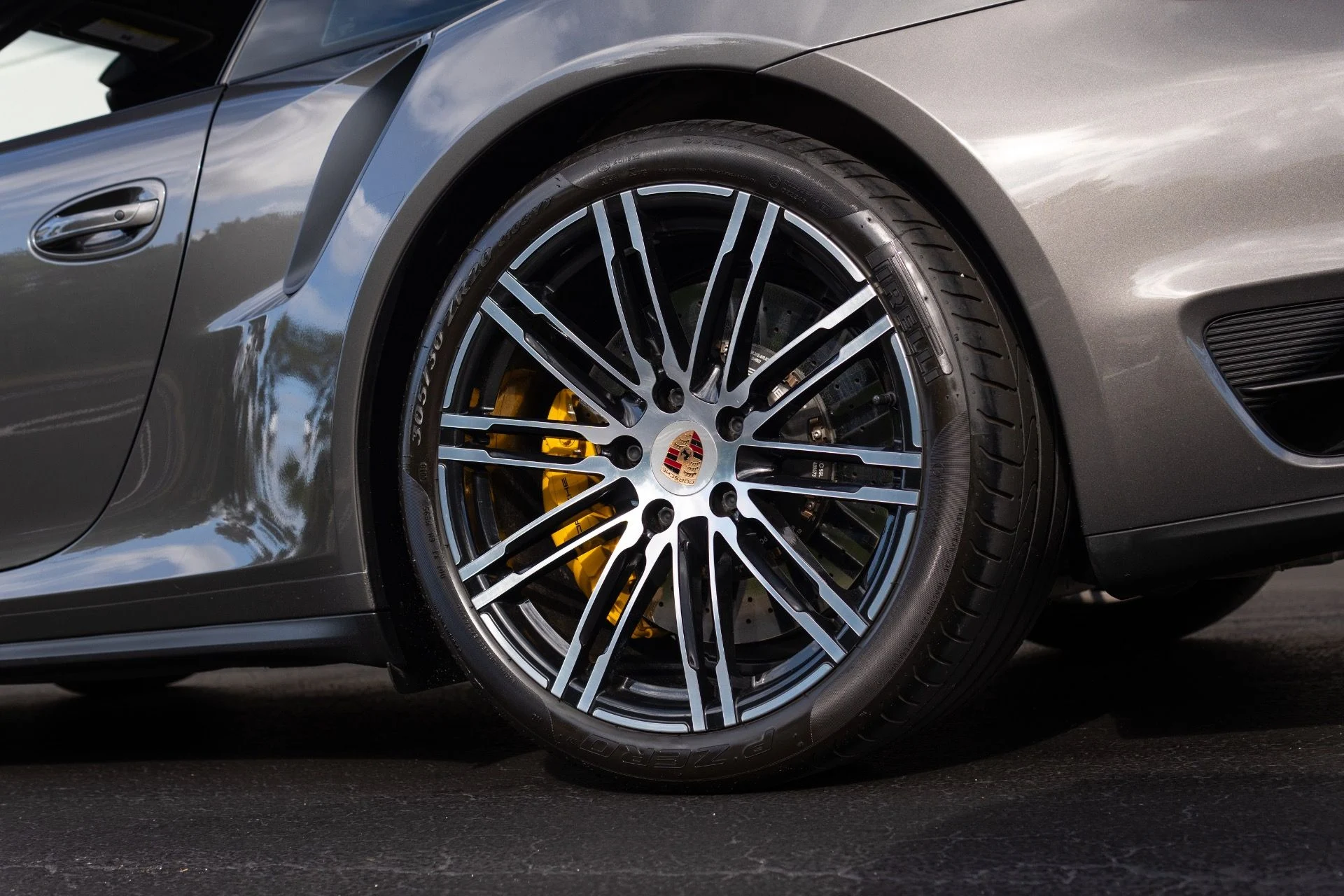 mph027_1648809481_Used_2014_Porsche_911_Turbo_S_1777344663_aacfd996a8