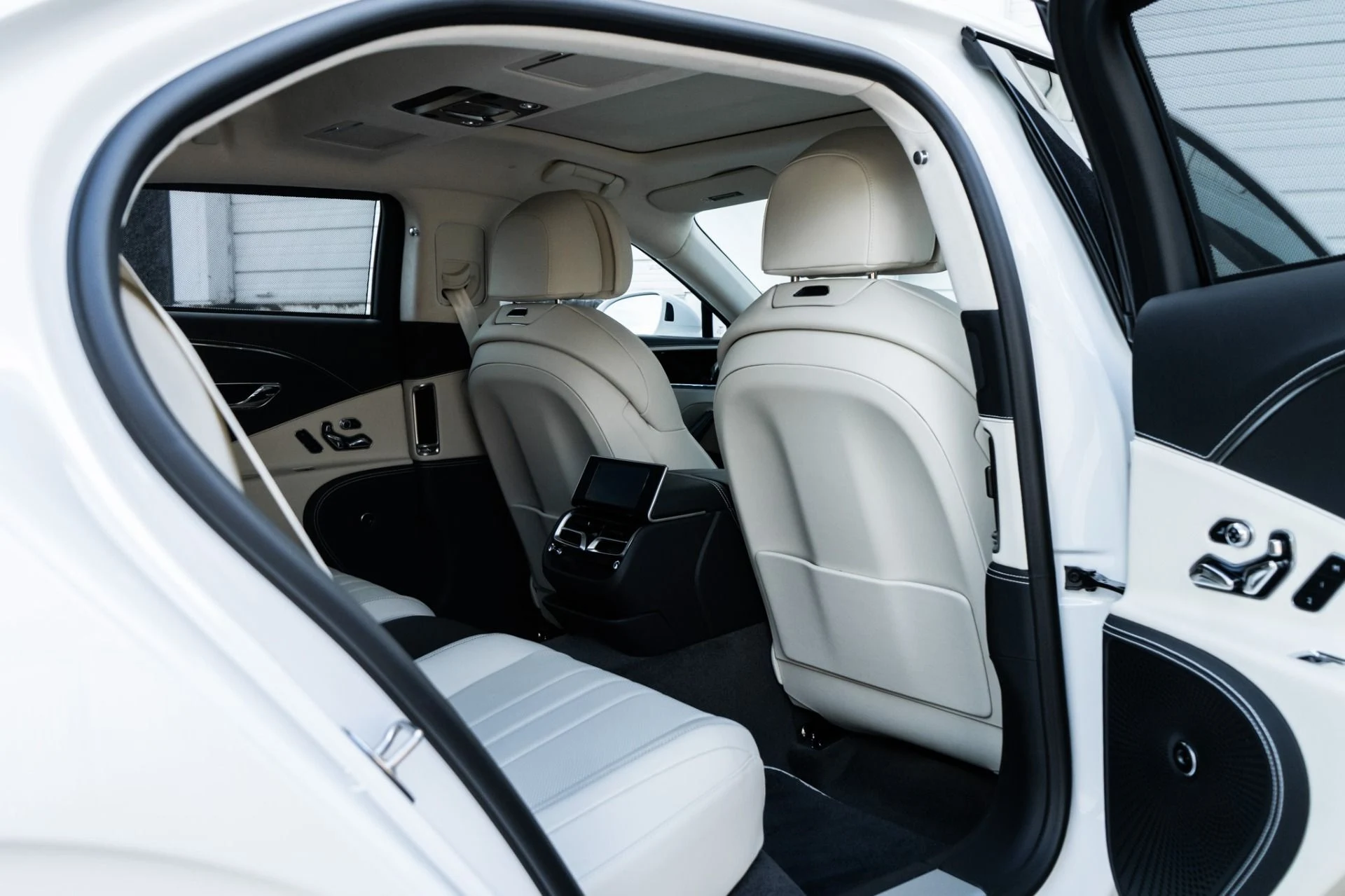 mph027_1650738246_Used_2026_Bentley_Flying_Spur_1792511723_39393243b6