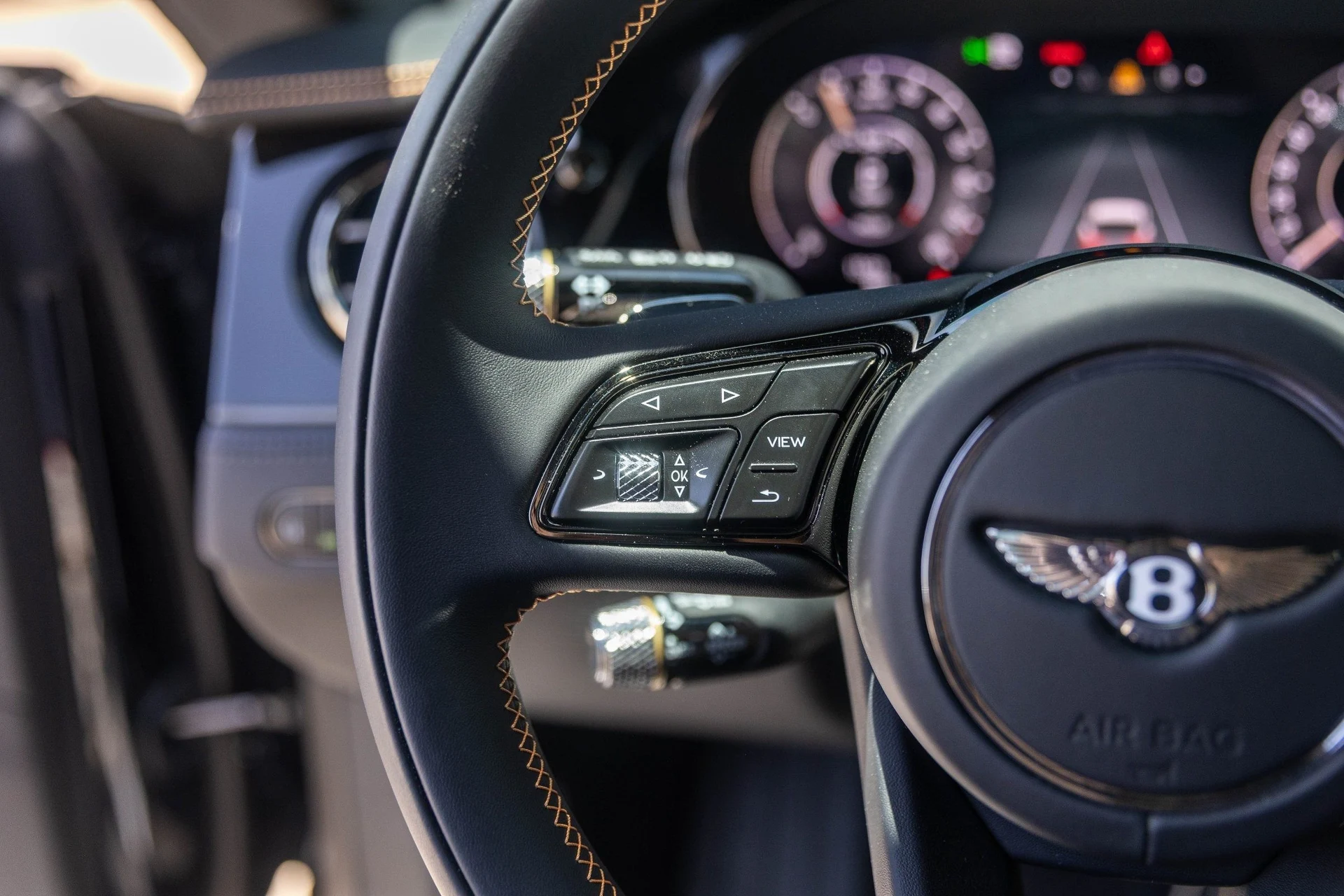 mph027_1655163979_Hi_Tech_Luxury_Imports_LLC_SCBCP_2_ZG_0_SC_023285_image_27_7f0a40ddce