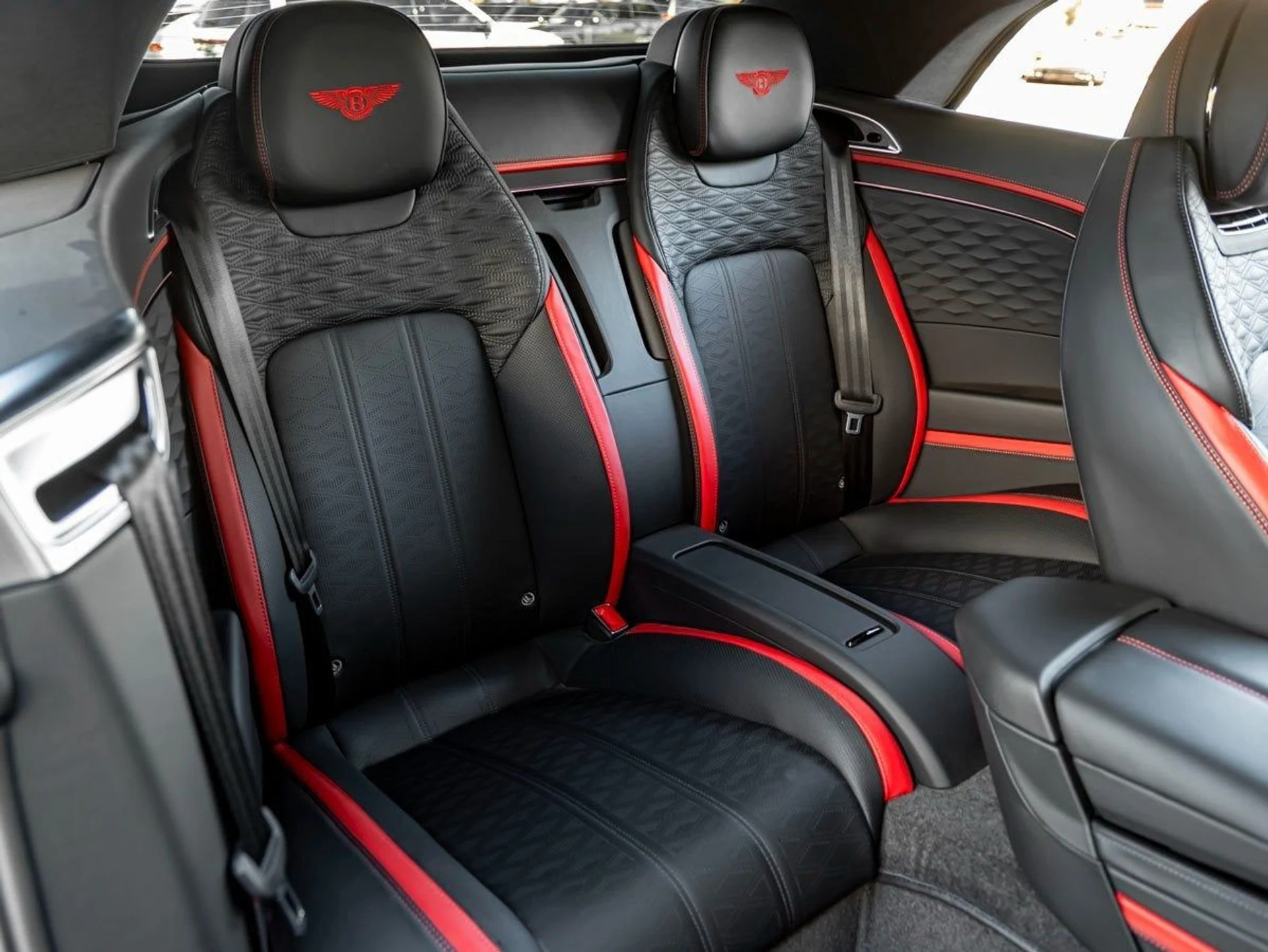 mph027_1667828598_28_4791429719