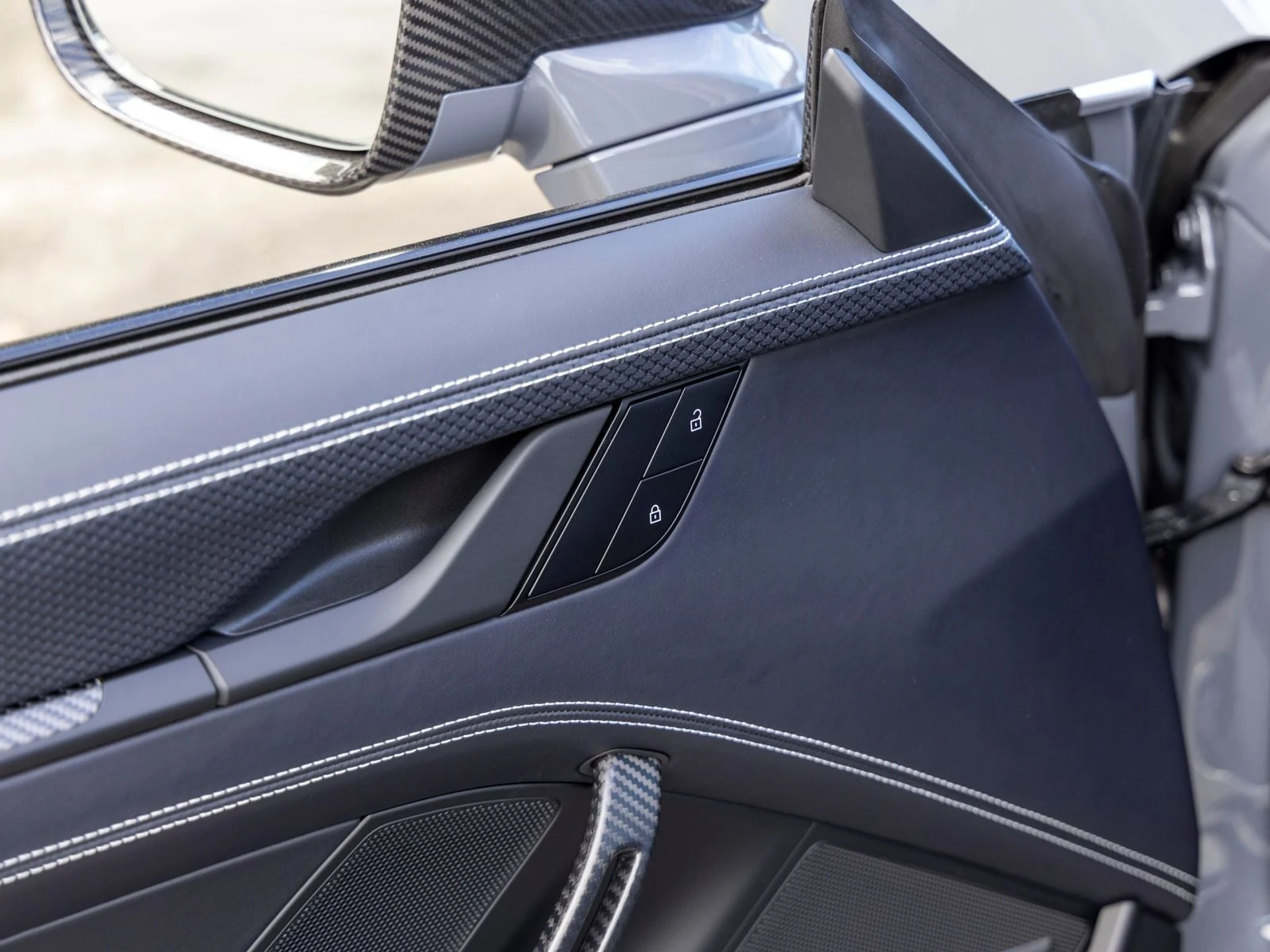 mph027_166933210_28_85d4a52f96