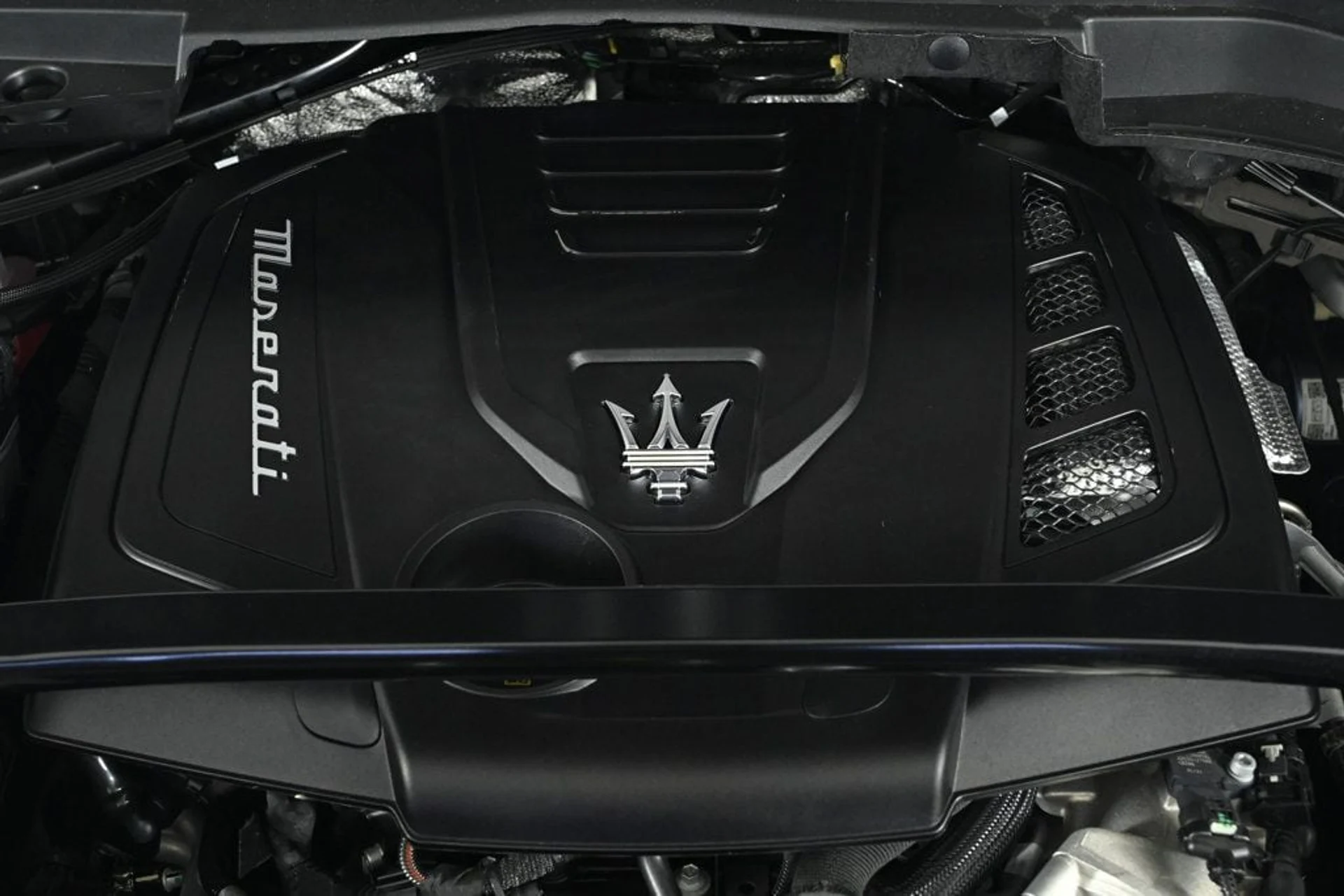 mph027_1686356852_new_2025_maserati_grecale_awd_11350_22882612_27_1024_123538ece2