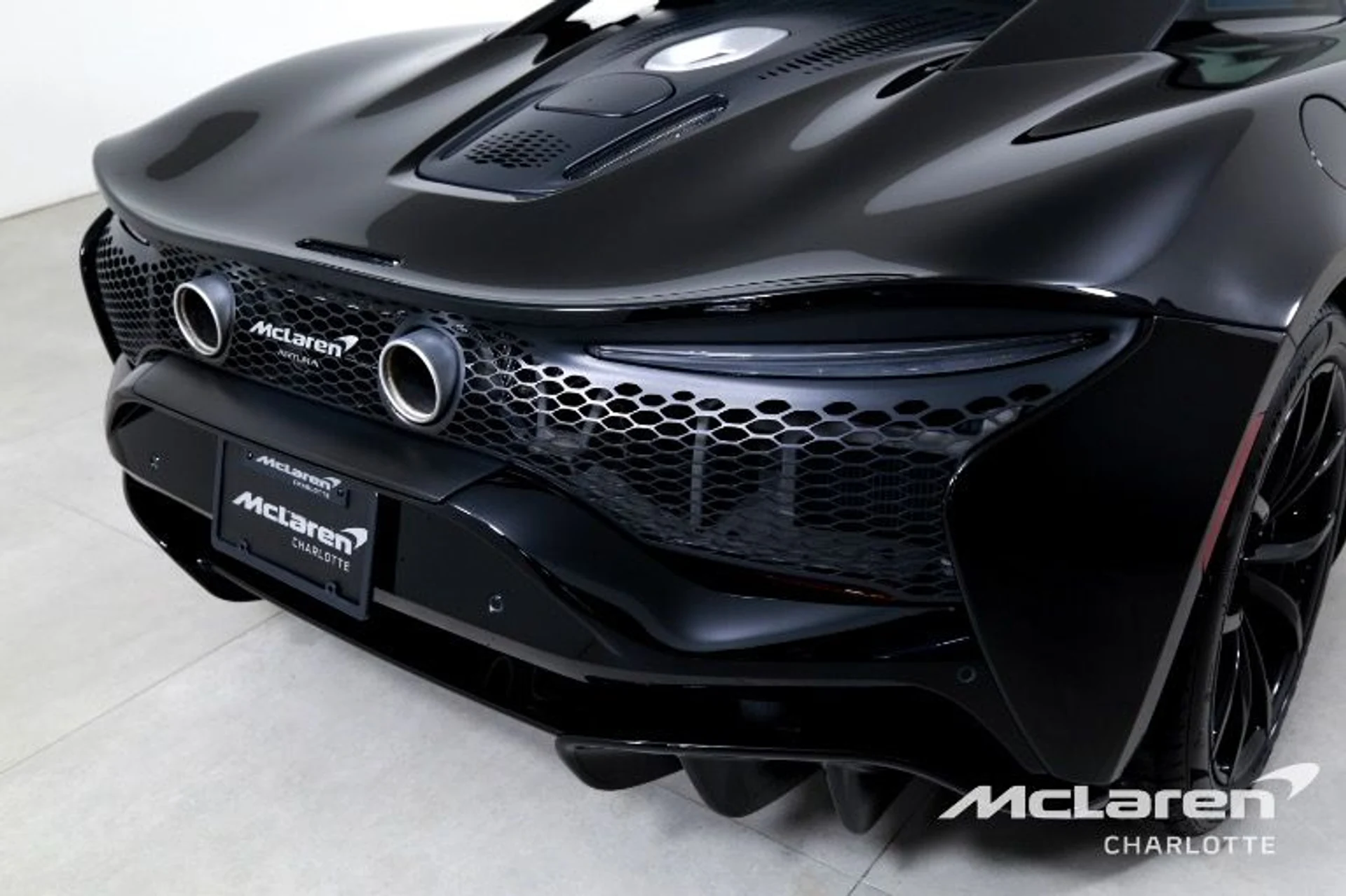 mph027_169968082_Used_2024_Mc_Laren_Artura_0a7c056df6
