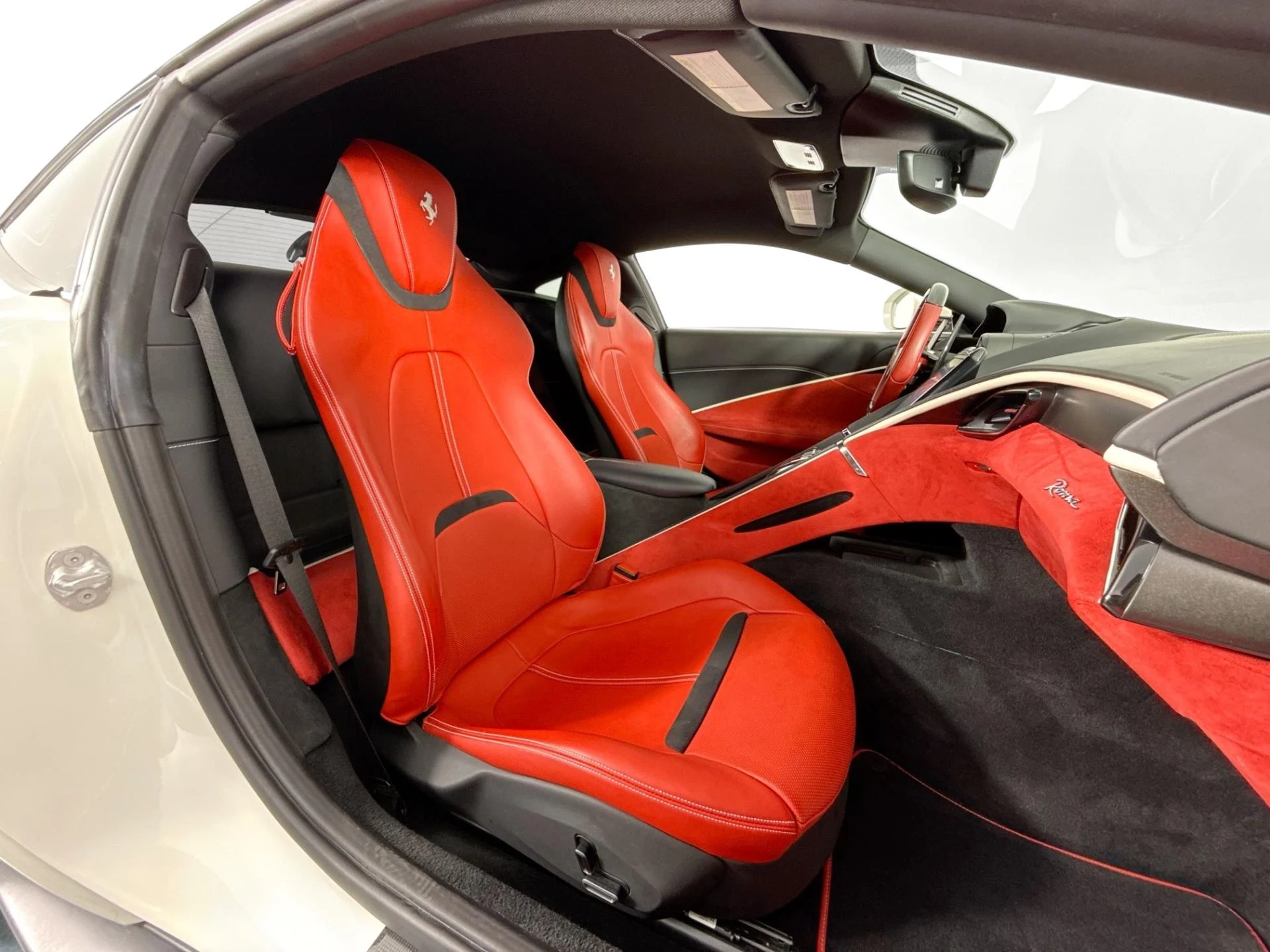 mph027_1700348914_Used_2023_Ferrari_Roma_1784158050_258e91427b