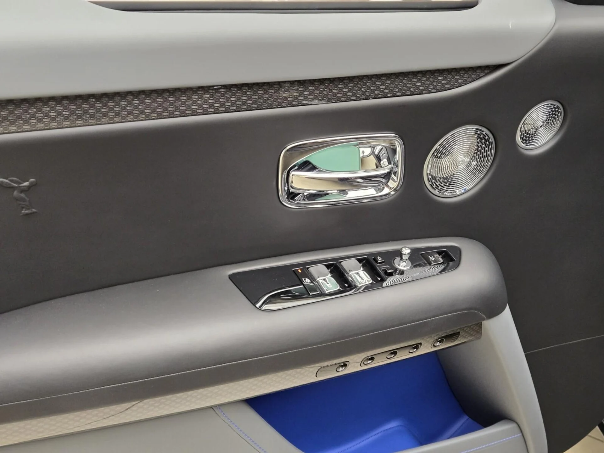 mph027_1705001017_Used_2023_Rolls_Royce_Ghost_1741259145_ab3ae47328