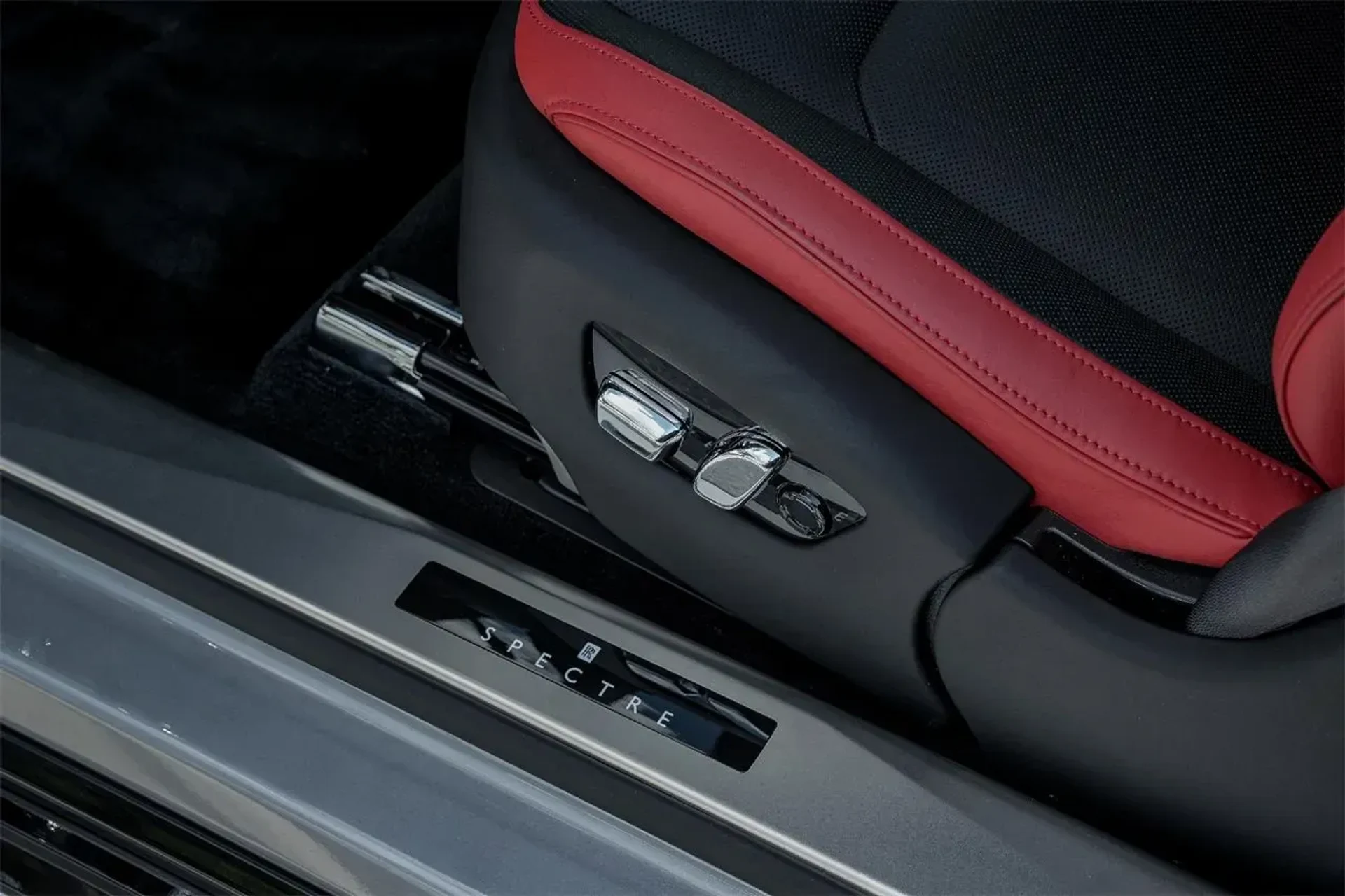 mph027_1709328344_4f2560eabf3c48fc9f7681c36e485025_fb27b0de2e