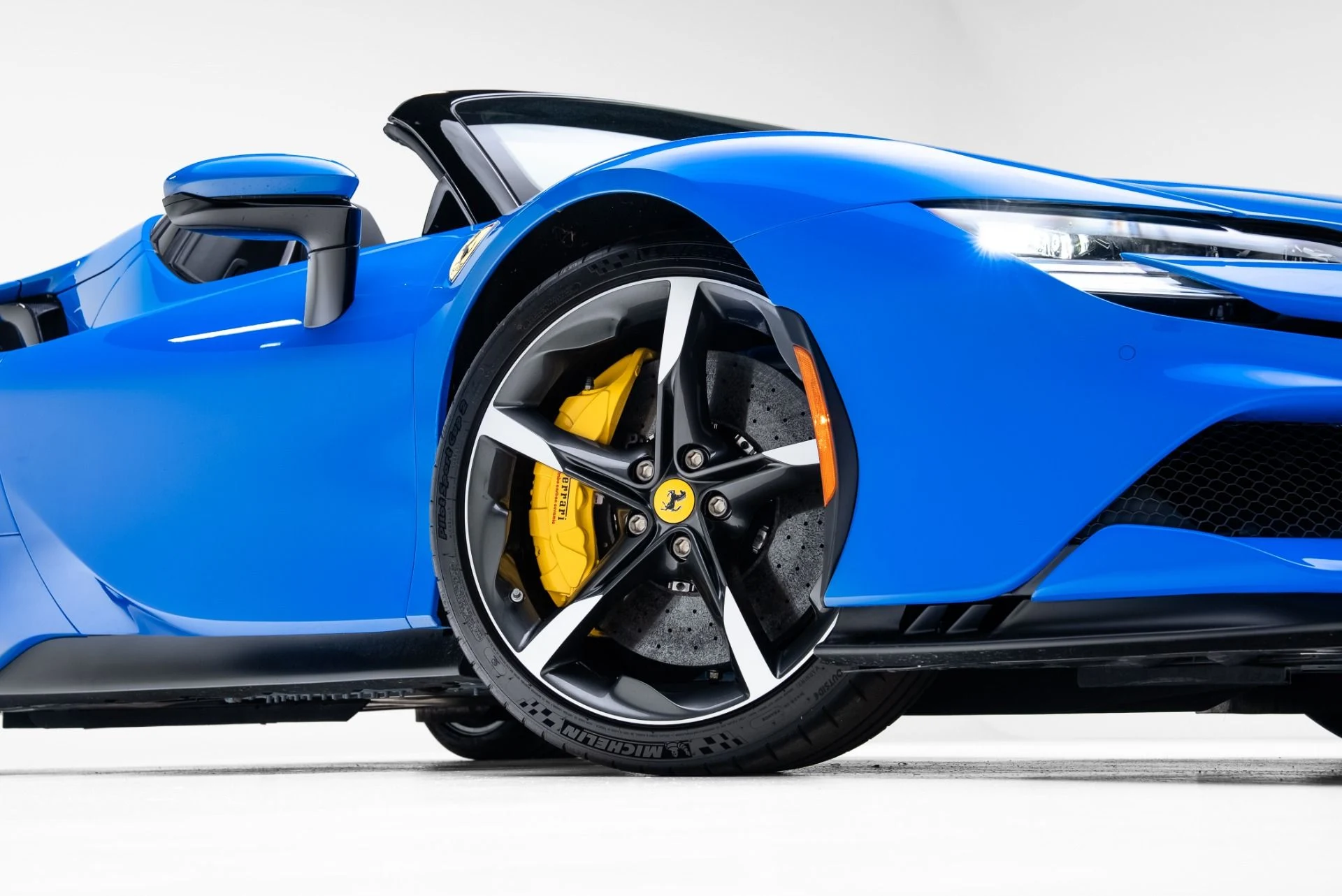 mph027_1723349564_Used_2024_Ferrari_SF_90_Spider_1772738738_f99142d801