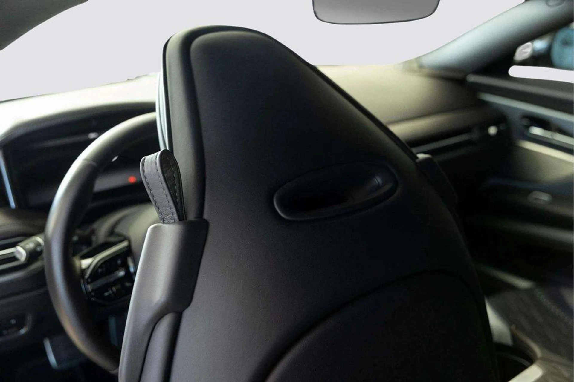 mph027_1726208096_0_E_If_SGB_Etwk_Zj3_Rz_B_Ewi_Kd_RL_1_Yg_009015e211