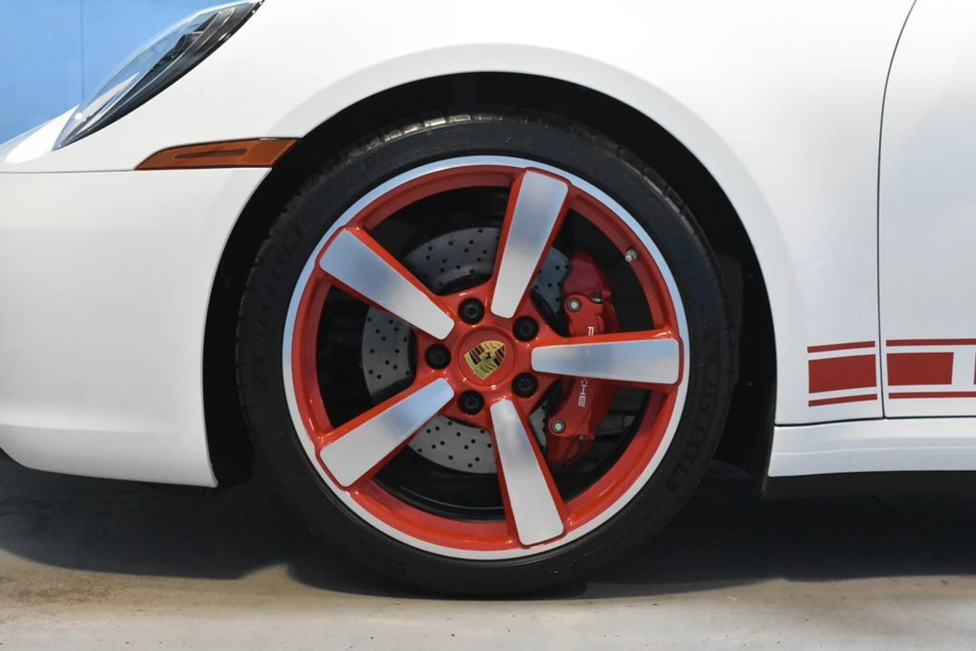 mph027_1727589722_ec7828fdfe8fc12eef1b26e6f346396fx_c6ce4bde80