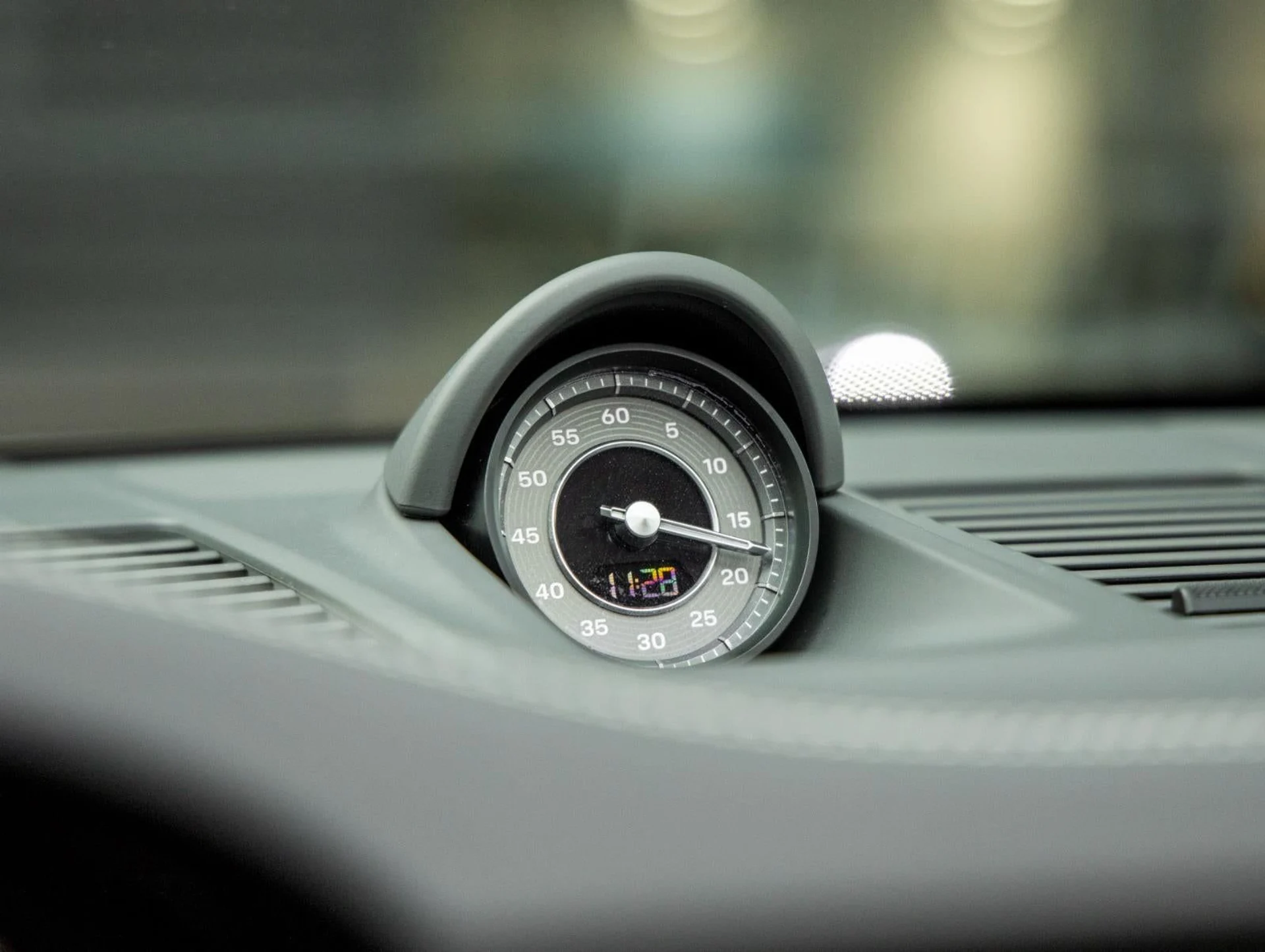 mph027_1728821868_28_6befb91f60