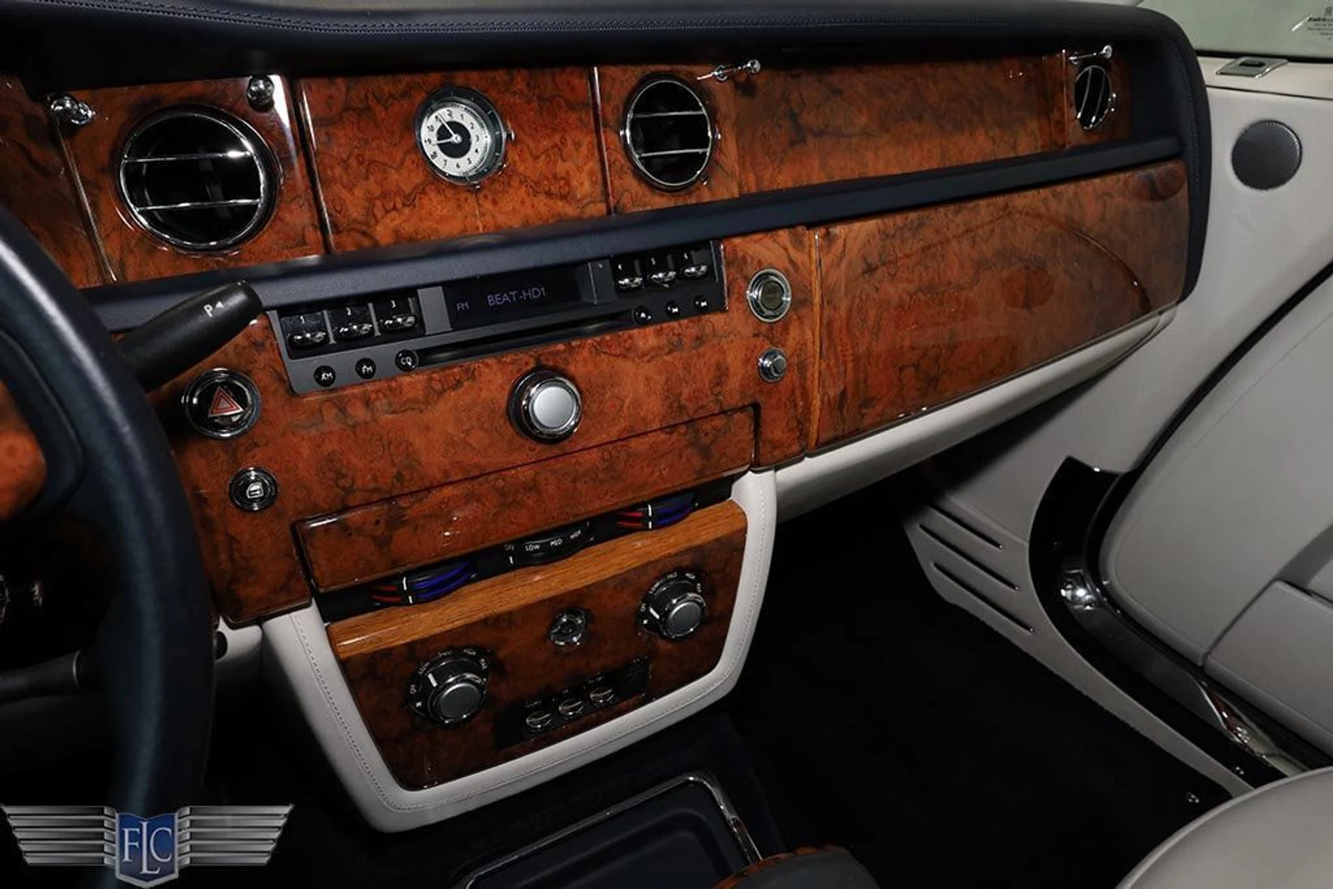 mph027_173697681_used_2010_rolls_royce_phantom_coupe_2drcoupe_9689_23032894_28_1024_b07bb1c6c4