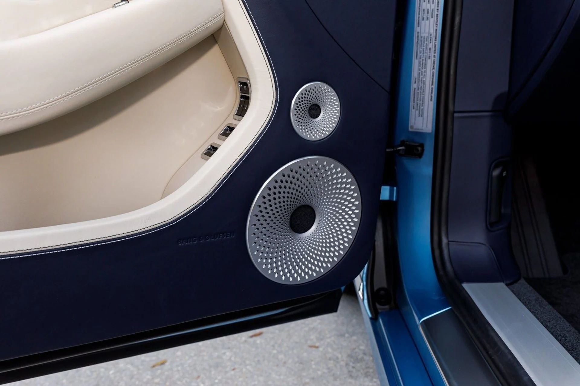 mph027_1742497519_1e90ac97a62500f080d747f522b10907x_1308691d91