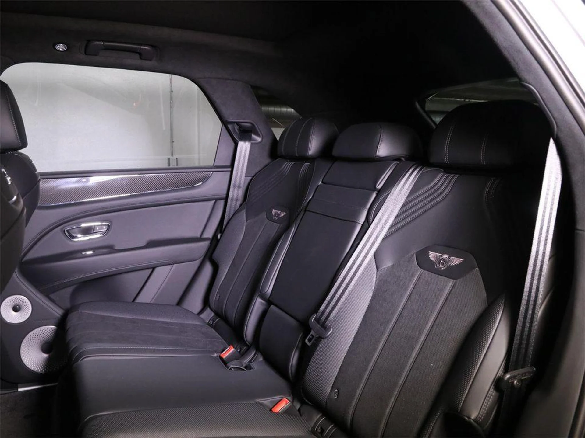 mph027_1747824777_xbdm_Tda7_Woa4_9_Cn_NH_8_Rphf_D_Mgs_22cd428abf