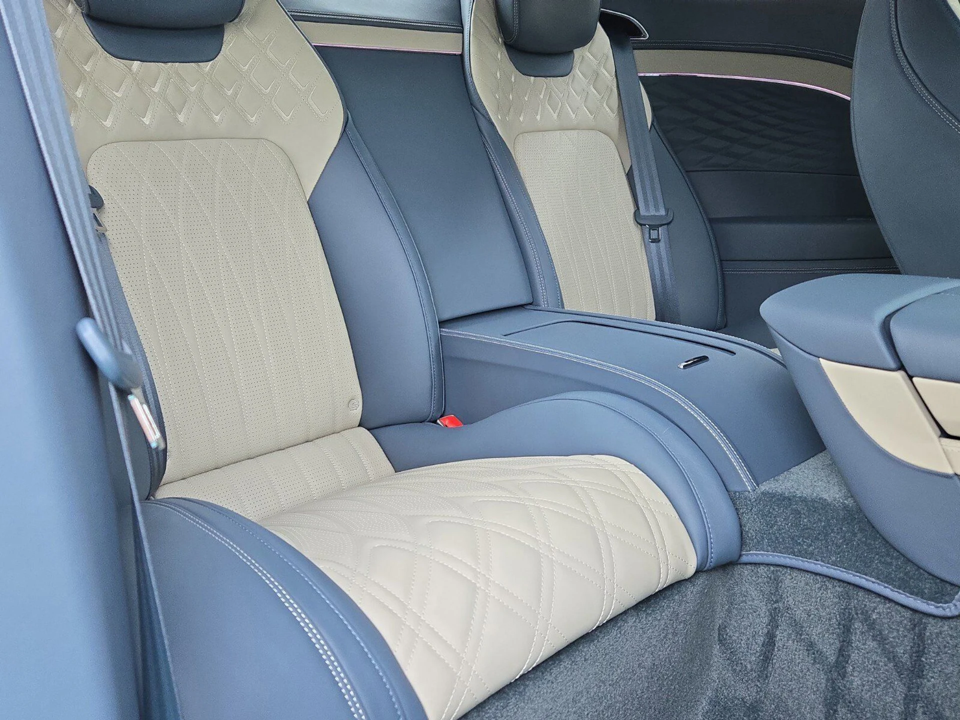 mph027_1753032160_cb75d386d8199179eaf828f6d13edb97x_2a10ac3252