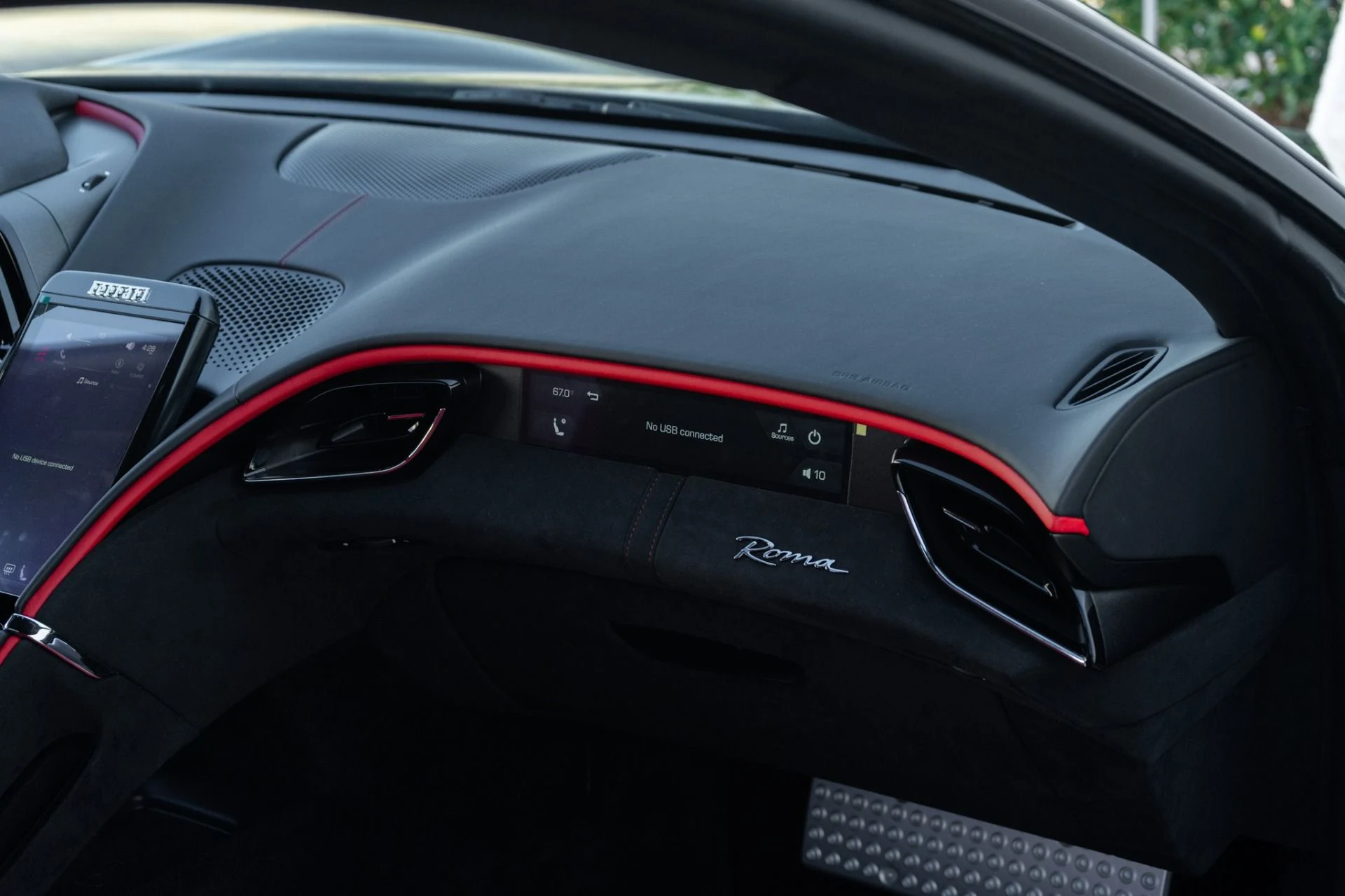 mph027_1756587678_Used_2023_Ferrari_Roma_1772236183_7659f9db4f