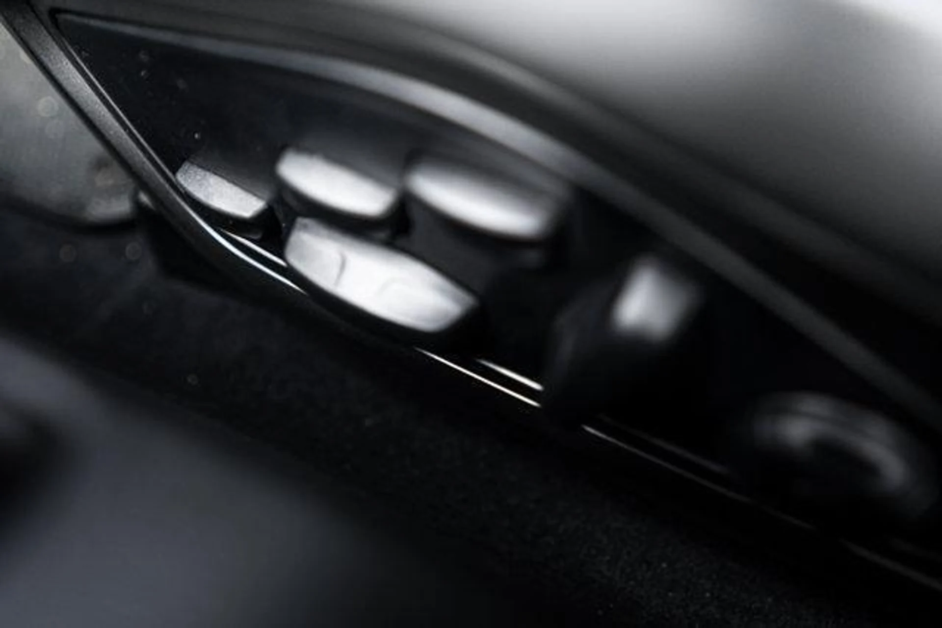 mph027_1761483874_s_Y_Pcs7av6_VNJ_4l8j_N_Je_Zejqe_Vz_A_432179dc12