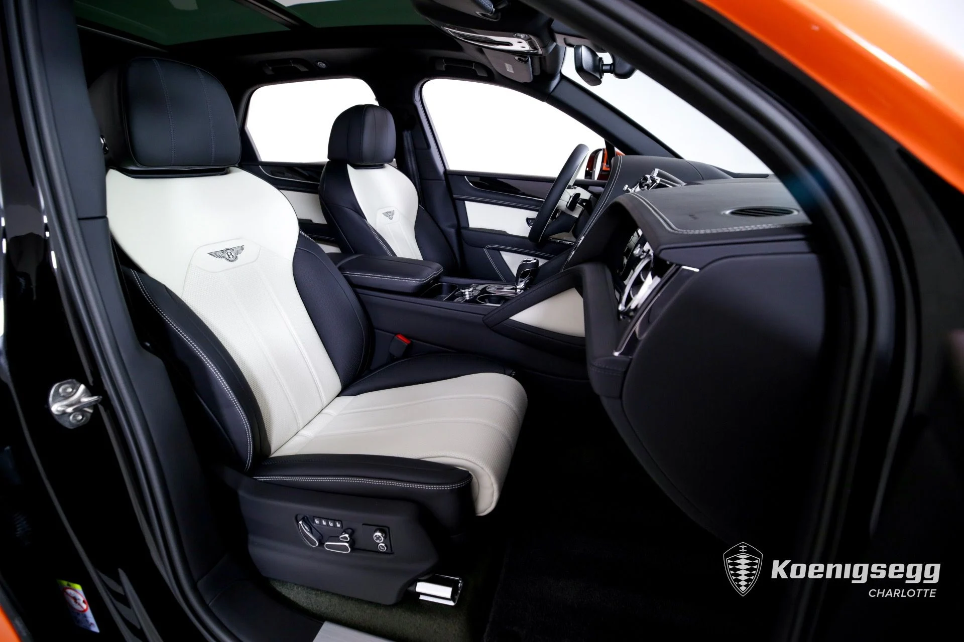 mph027_1763942121_Used_2022_Bentley_Bentayga_V8_1713469651_59dcb39476