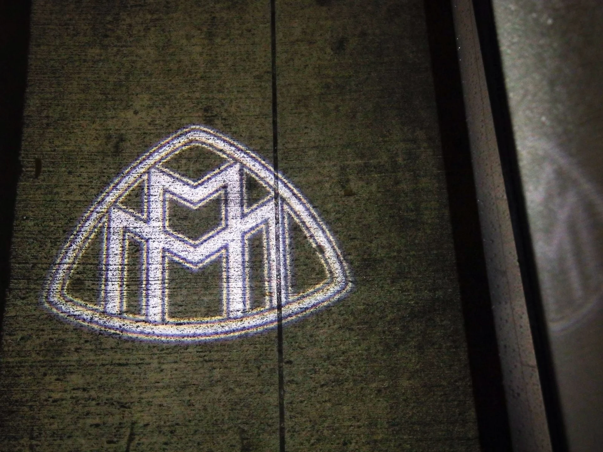 mph027_176470663_28_40988c60f5