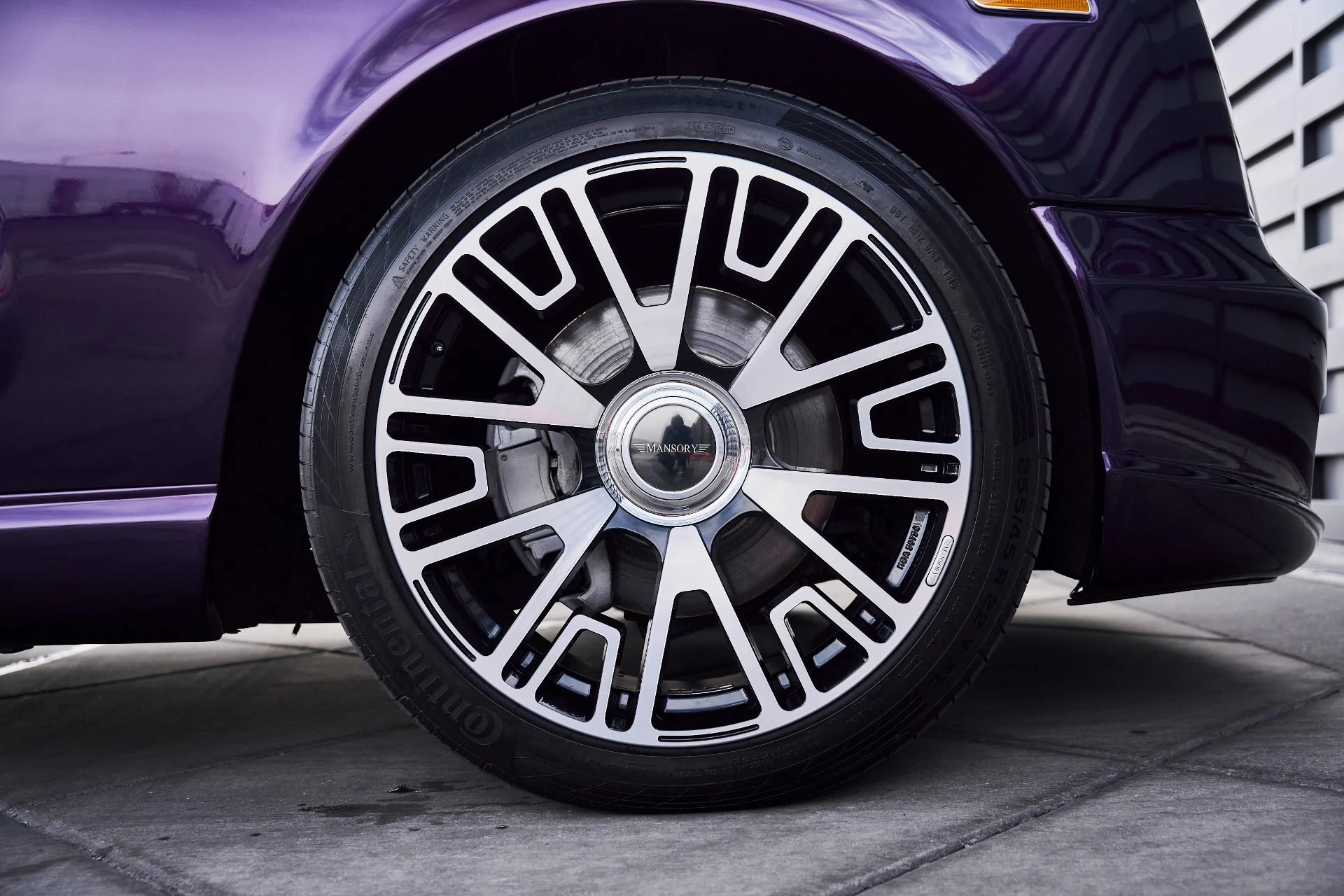 mph027_1765438862_Used_2008_Rolls_Royce_Phantom_Drophead_Coupe_Base_1769136009_32dfbb1b4f