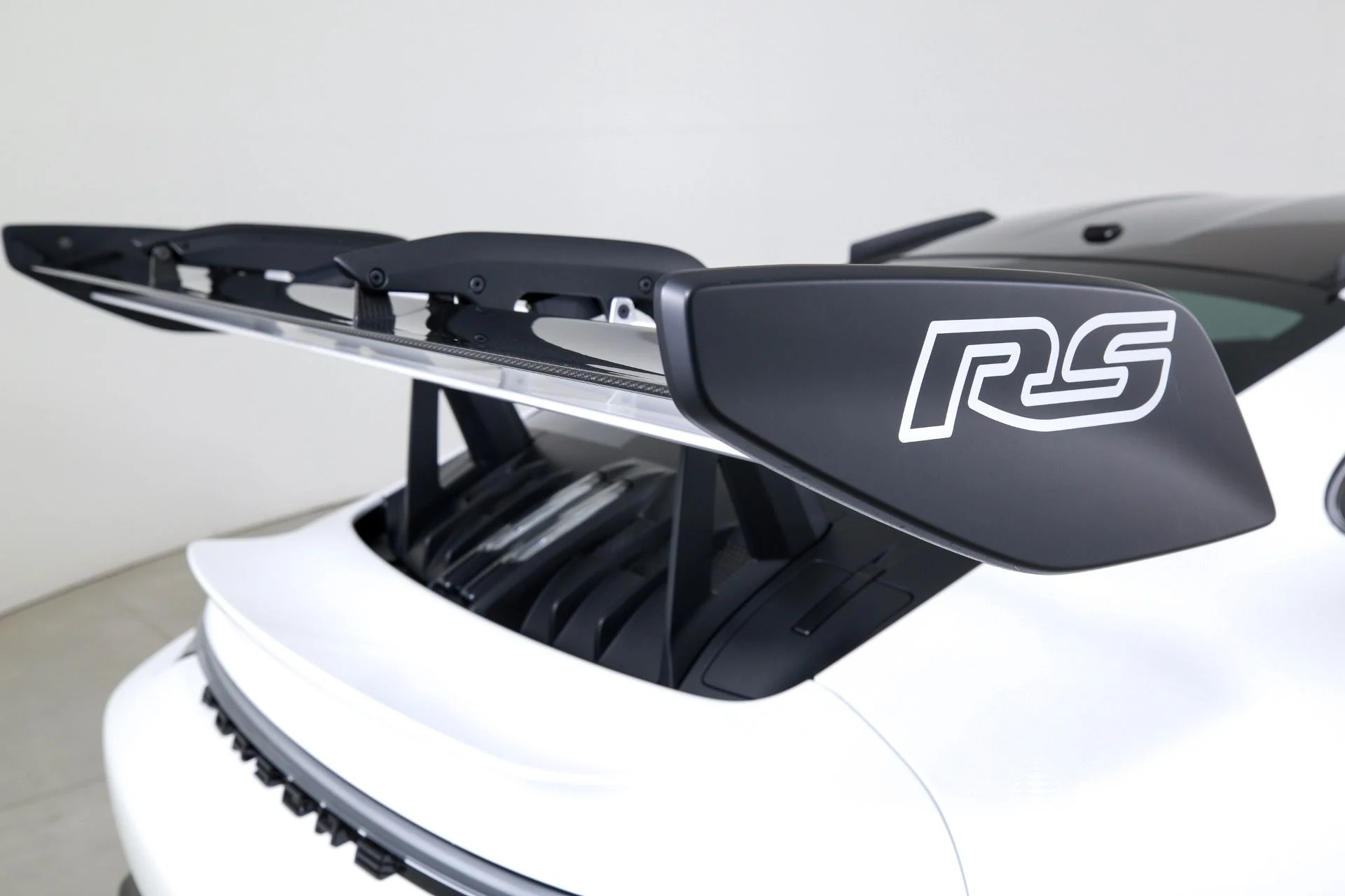 mph027_1771077013_Used_2024_Porsche_911_GT_3_RS_1761086106_f2745b40db