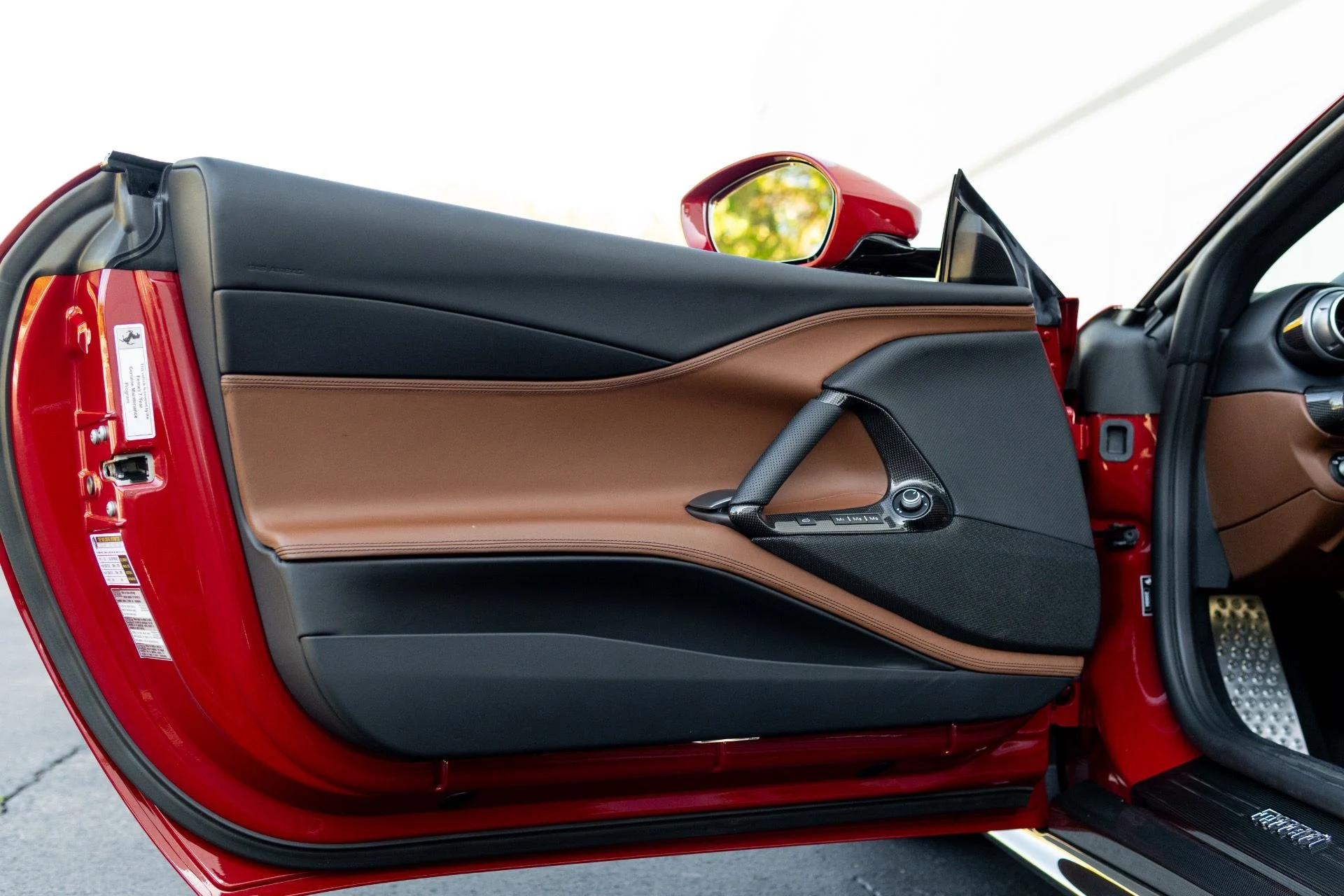 mph027_1780550083_Used_2023_Ferrari_812_GTS_1767886631_a67847ac2e