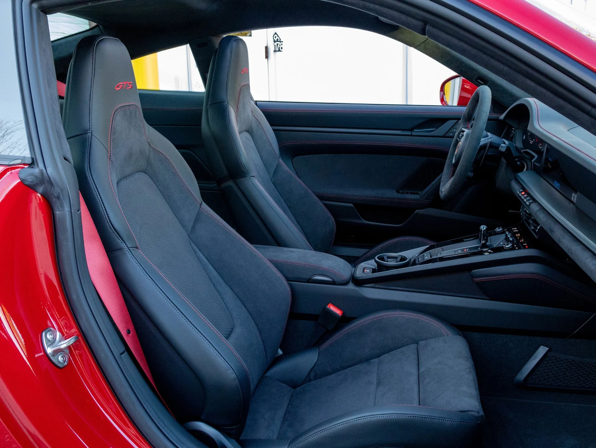 mph027_1797423409_6553d5a00325126212c8998f007d7f8cx_b25f8f1295