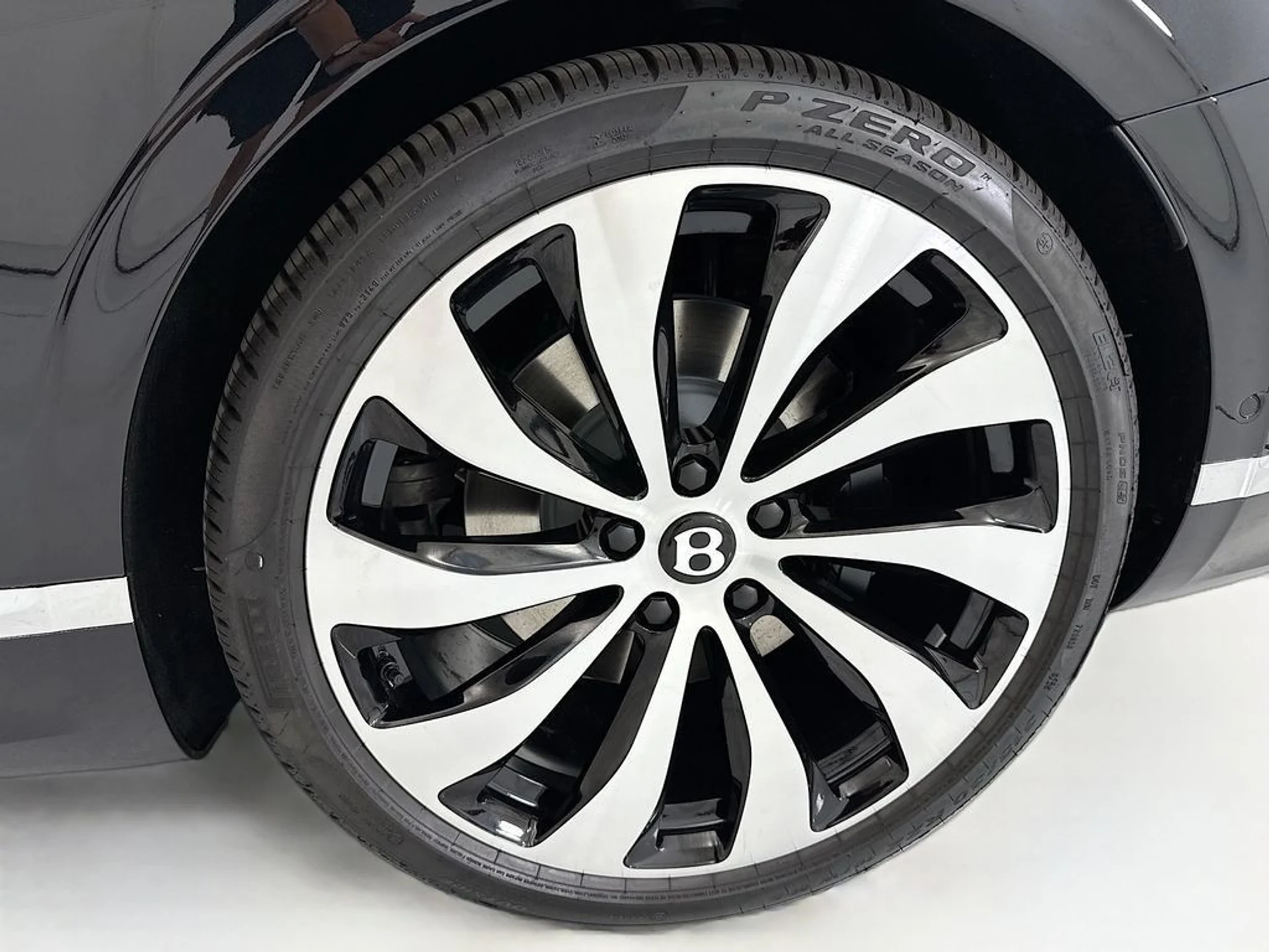 mph027_17983148_new_2026_bentley_continental_gt_azure_8119_22995385_28_1024_506864492b