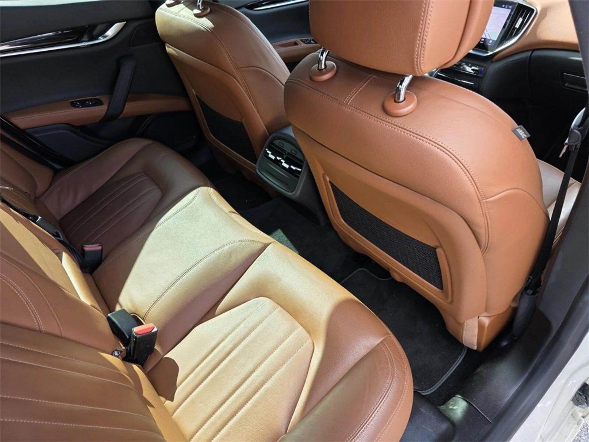 mph027_1801082044_483b30d242fe4d3b72c97e02ed1a9805_91548a78f4