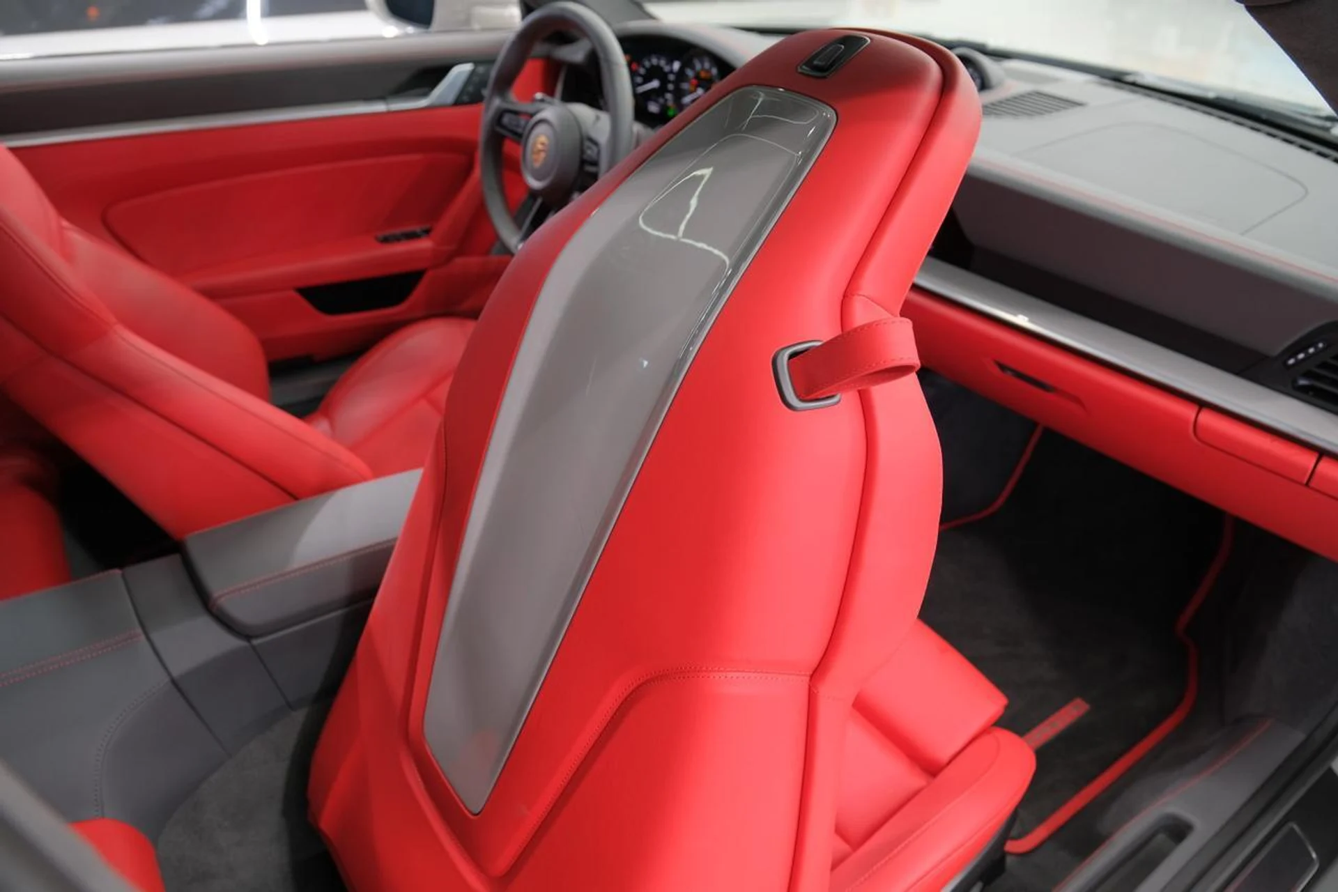 mph027_1809401514_68a3ff54f6bde02d0579ba7f7fdcca8f_3b4c048fcc