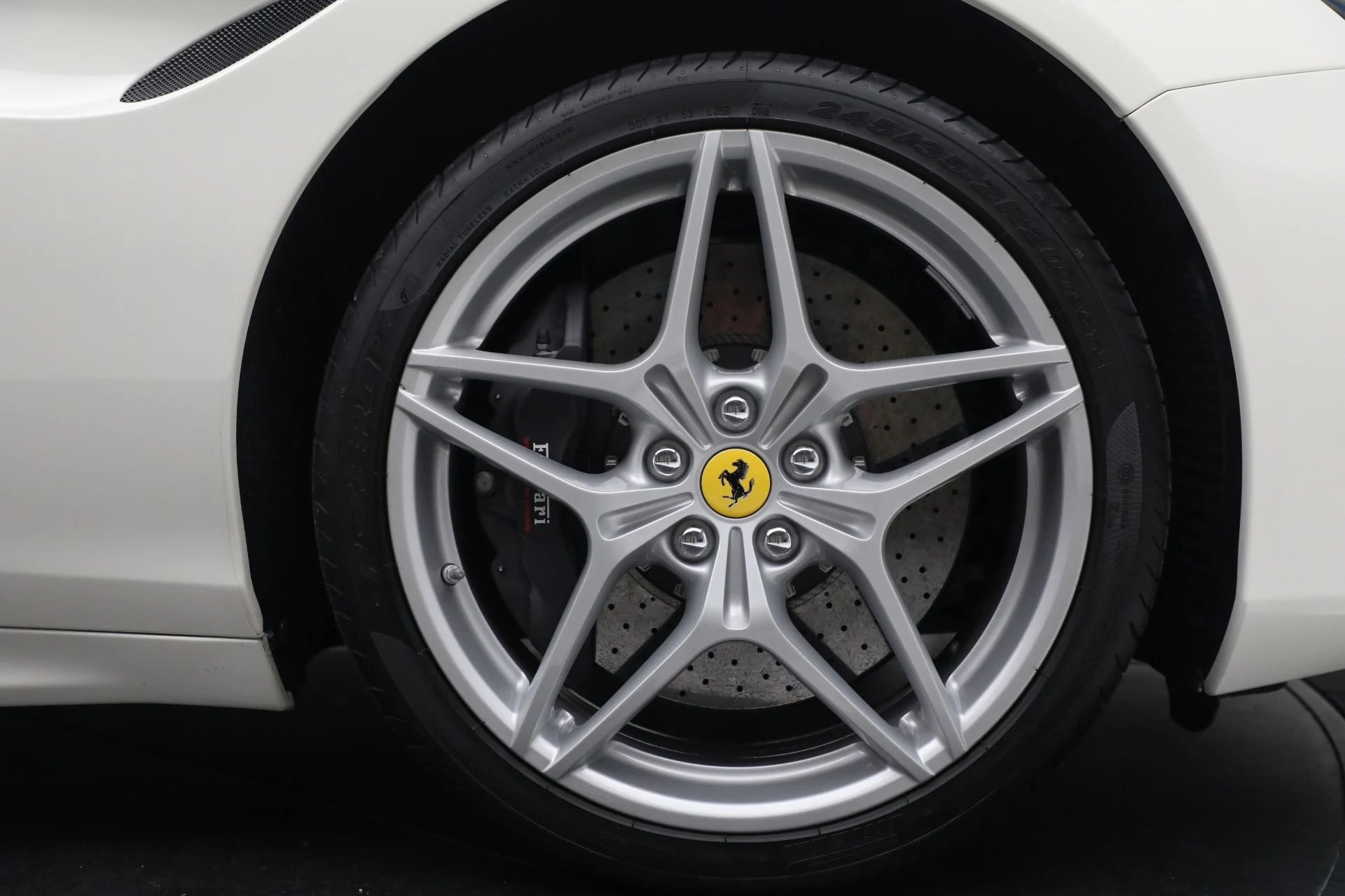 mph027_1810336562_Used_2017_Ferrari_California_T_a52d455157