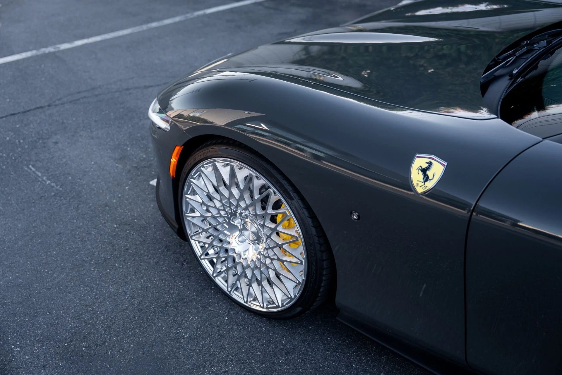 mph027_1812308721_Used_2024_Ferrari_Roma_Spider_1764029077_7dc1dea299