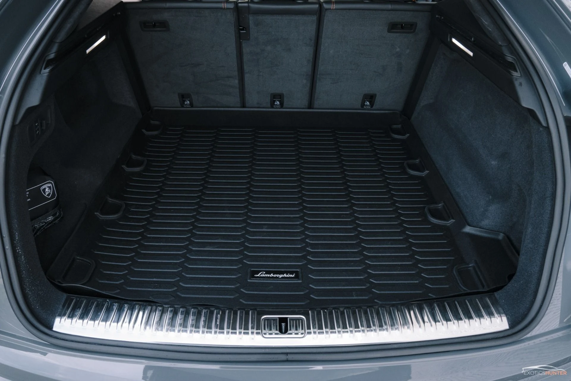 mph027_1815925174_Used_2022_Lamborghini_Urus_Grigio_Telesto_Bang_Olufsen_Sound_1758233422_3dff8e2c59