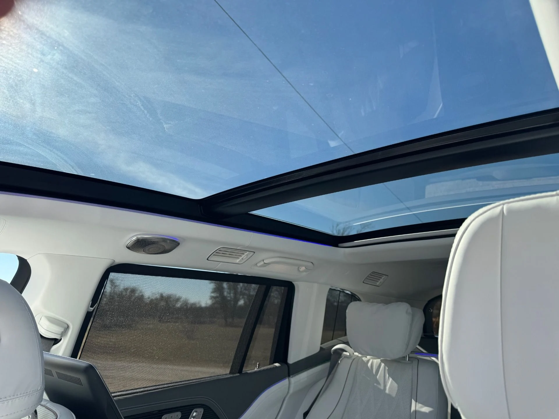 mph027_1830460305_Used_2024_Mercedes_Benz_GLS_Mercedes_Maybach_GLS_600_4_MATIC_1767127201_c038b39fad