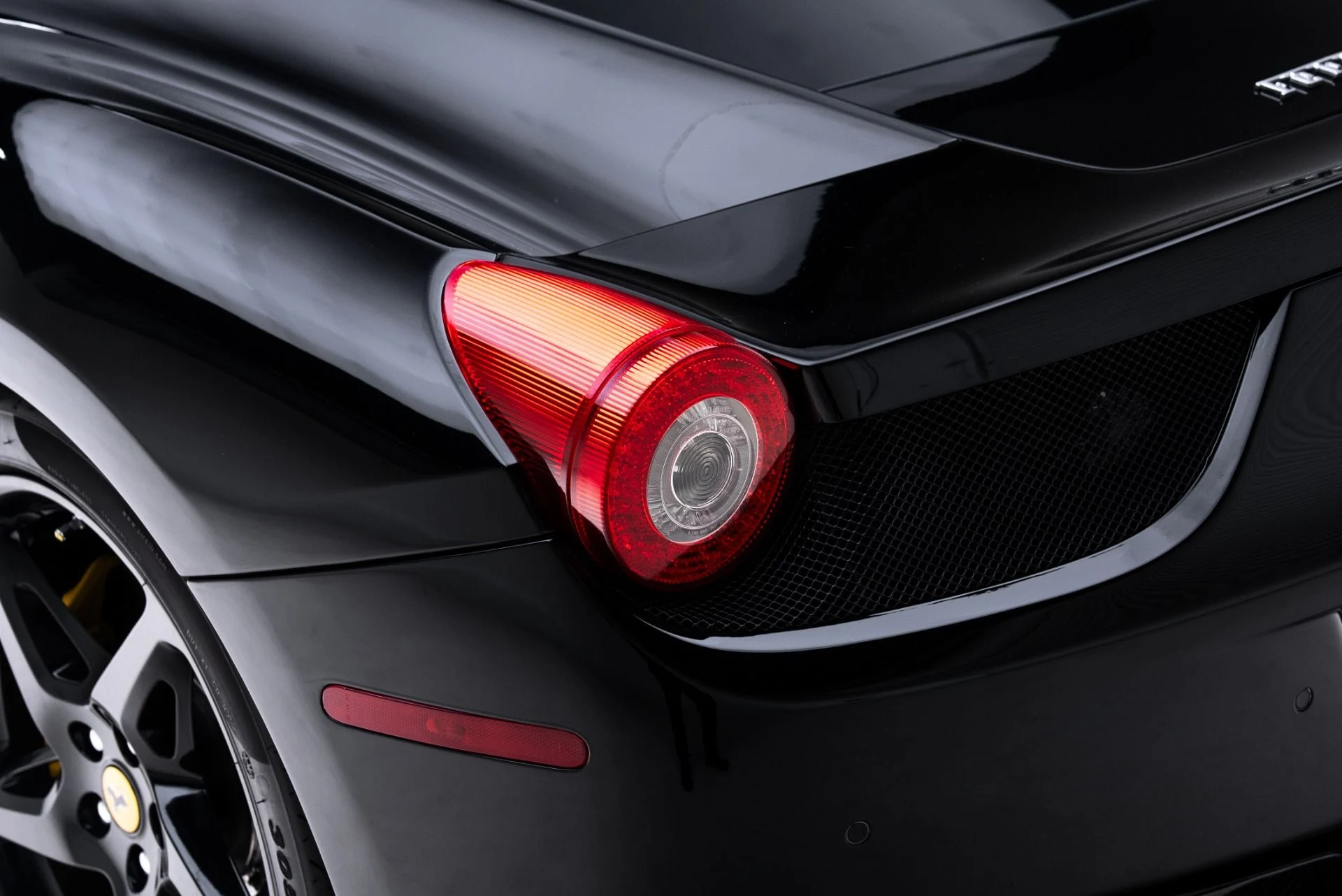 mph027_1833423446_Used_2010_Ferrari_458_Italia_1775250698_85e0d496bf