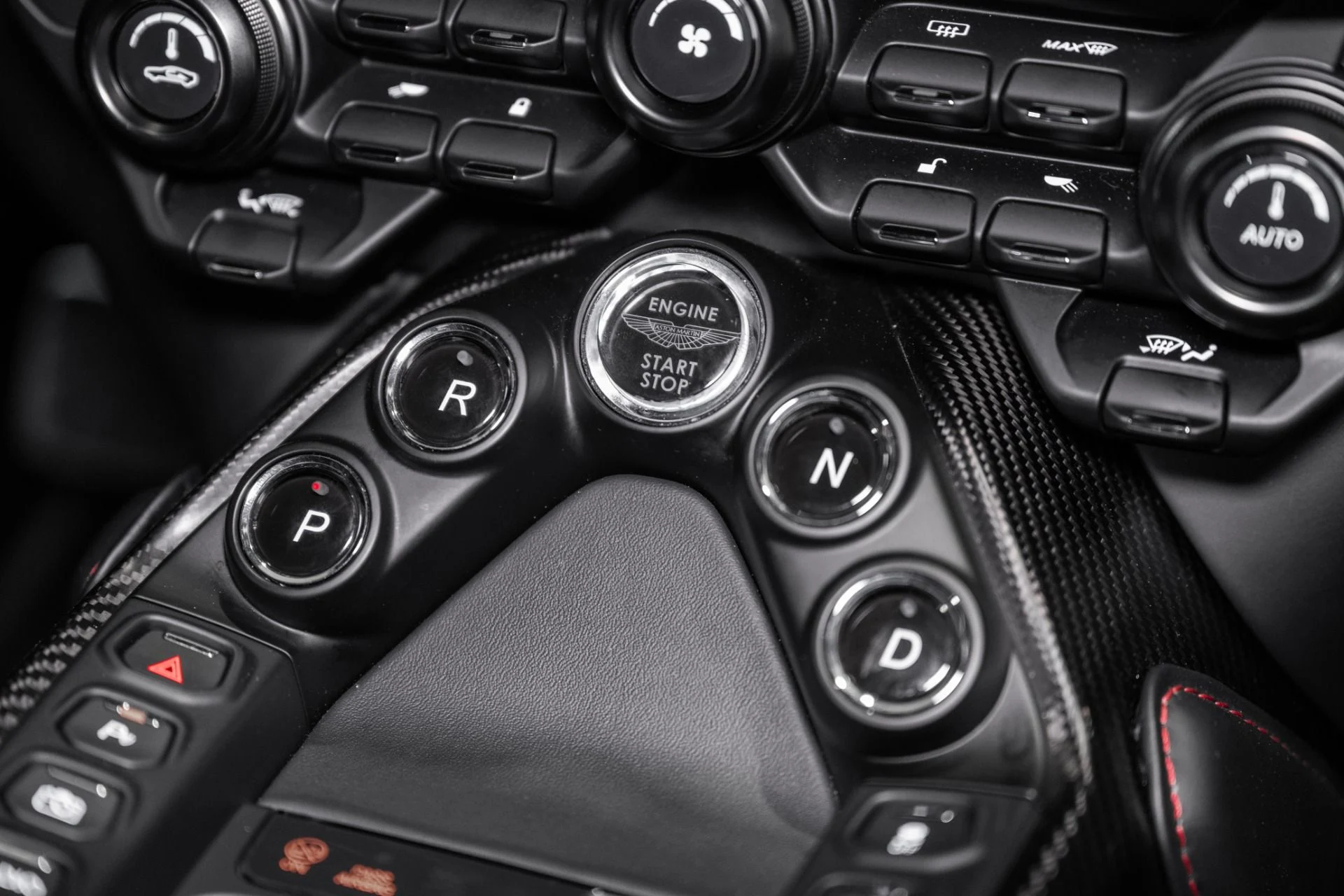 mph027_1844395527_Used_2023_Aston_Martin_Vantage_V8_1772854371_182b7b34c1