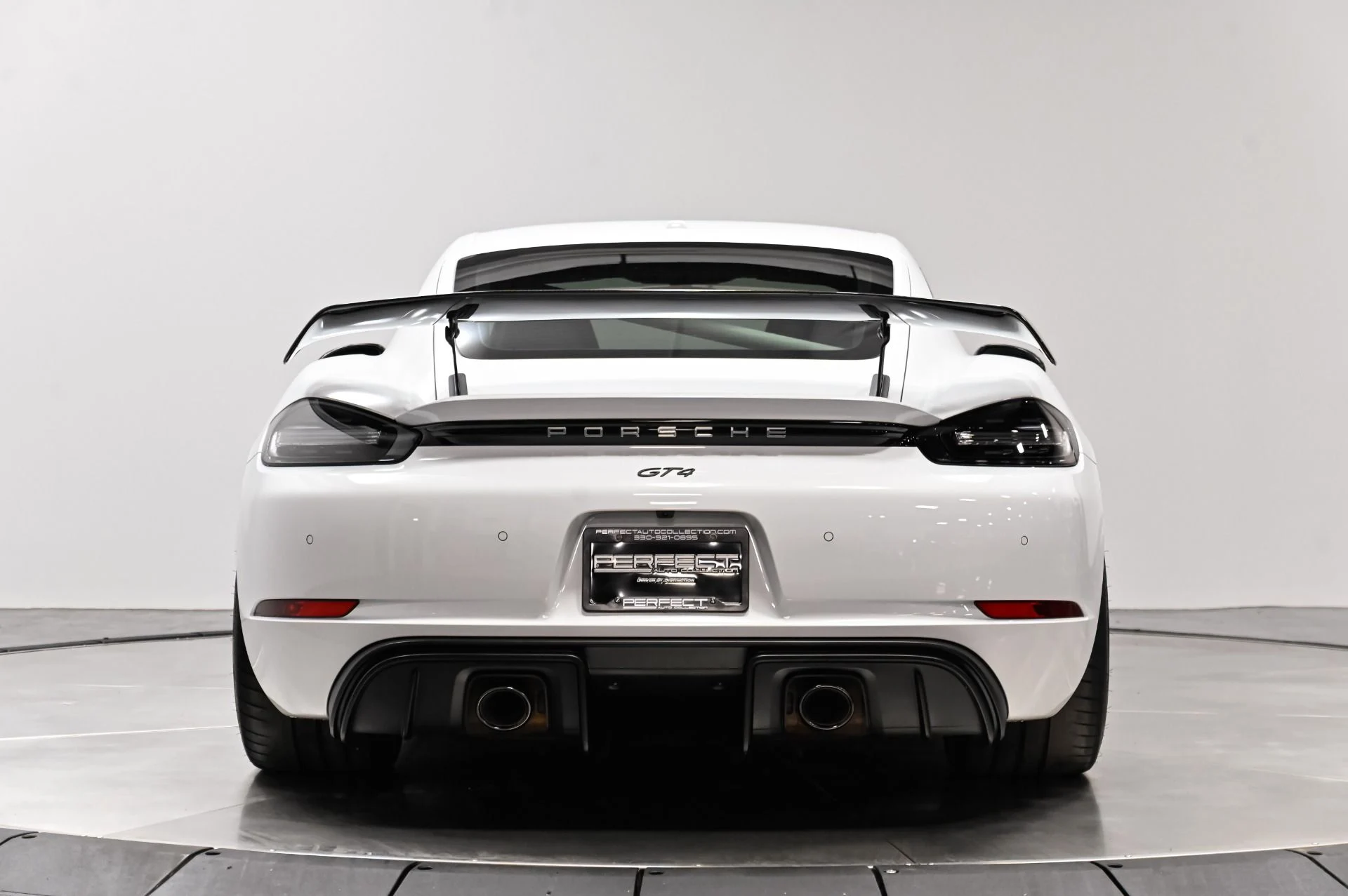 mph027_1848780878_Used_2022_Porsche_718_Cayman_GT_4_1793042587_0f98deb984
