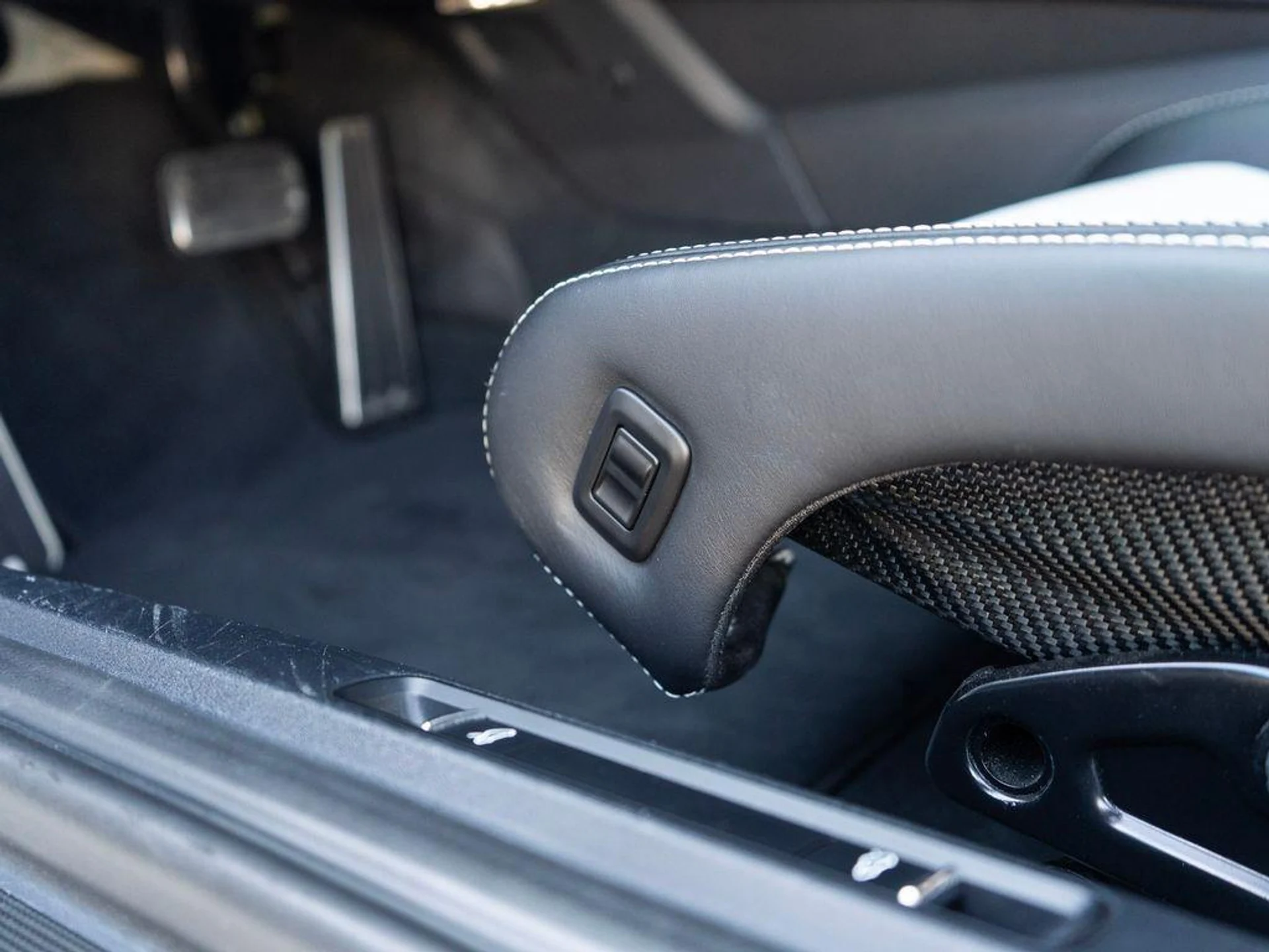 mph027_1850570447_Ky2u4_F3_NKE_Xb_O0tgapq6s_Zk_X_Tbk_ca7c08f058