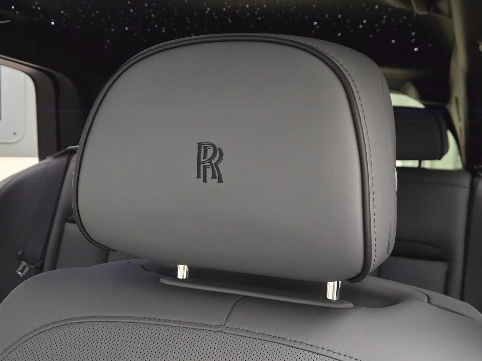 mph027_1856830048_New_2025_Rolls_Royce_Black_Badge_Cullinan_1755323764_1ddc8b7764