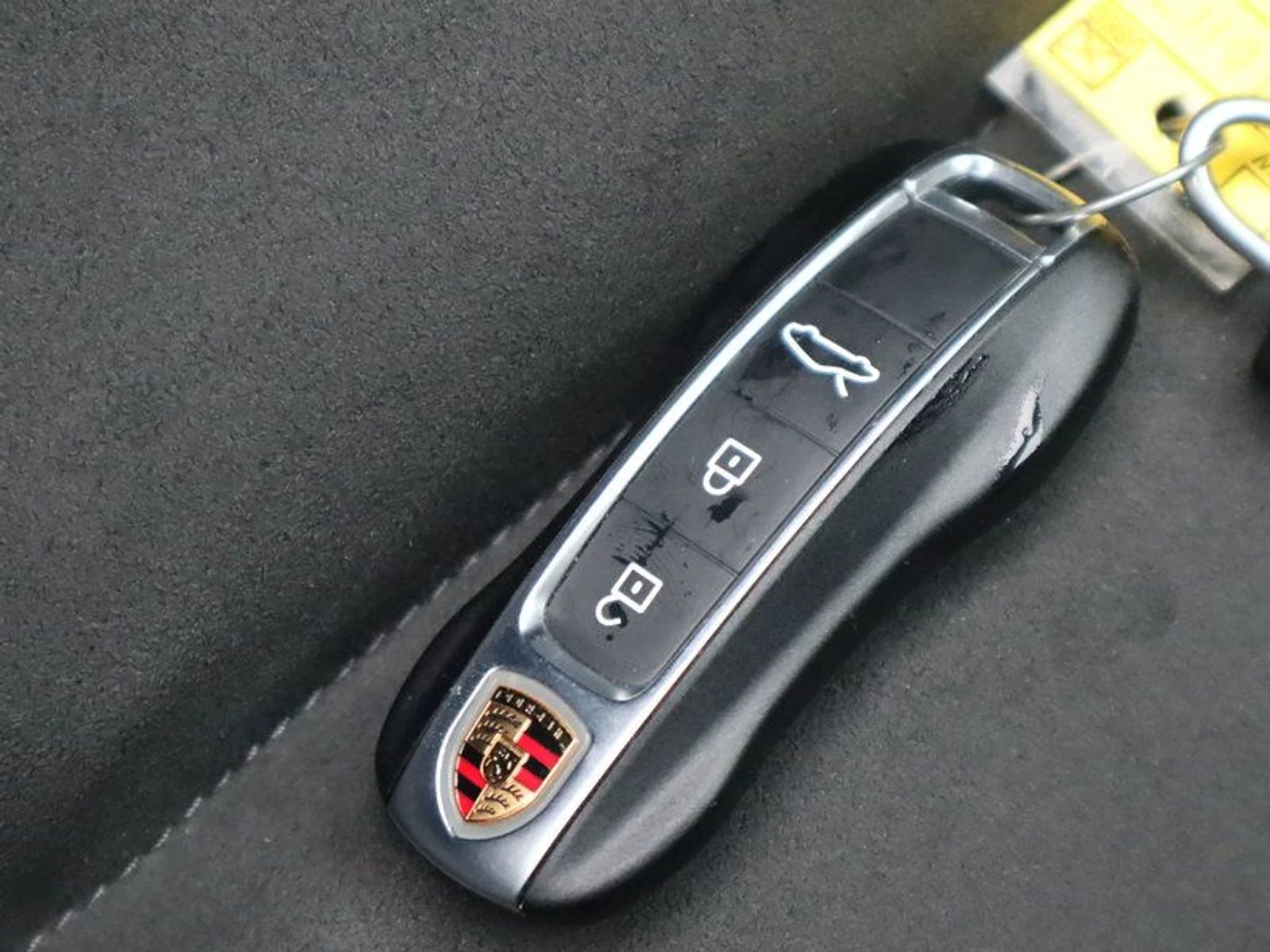 mph027_1863478945_37546875_05398_f7524774133d4c95920558f54c19c547_51dbf15db1