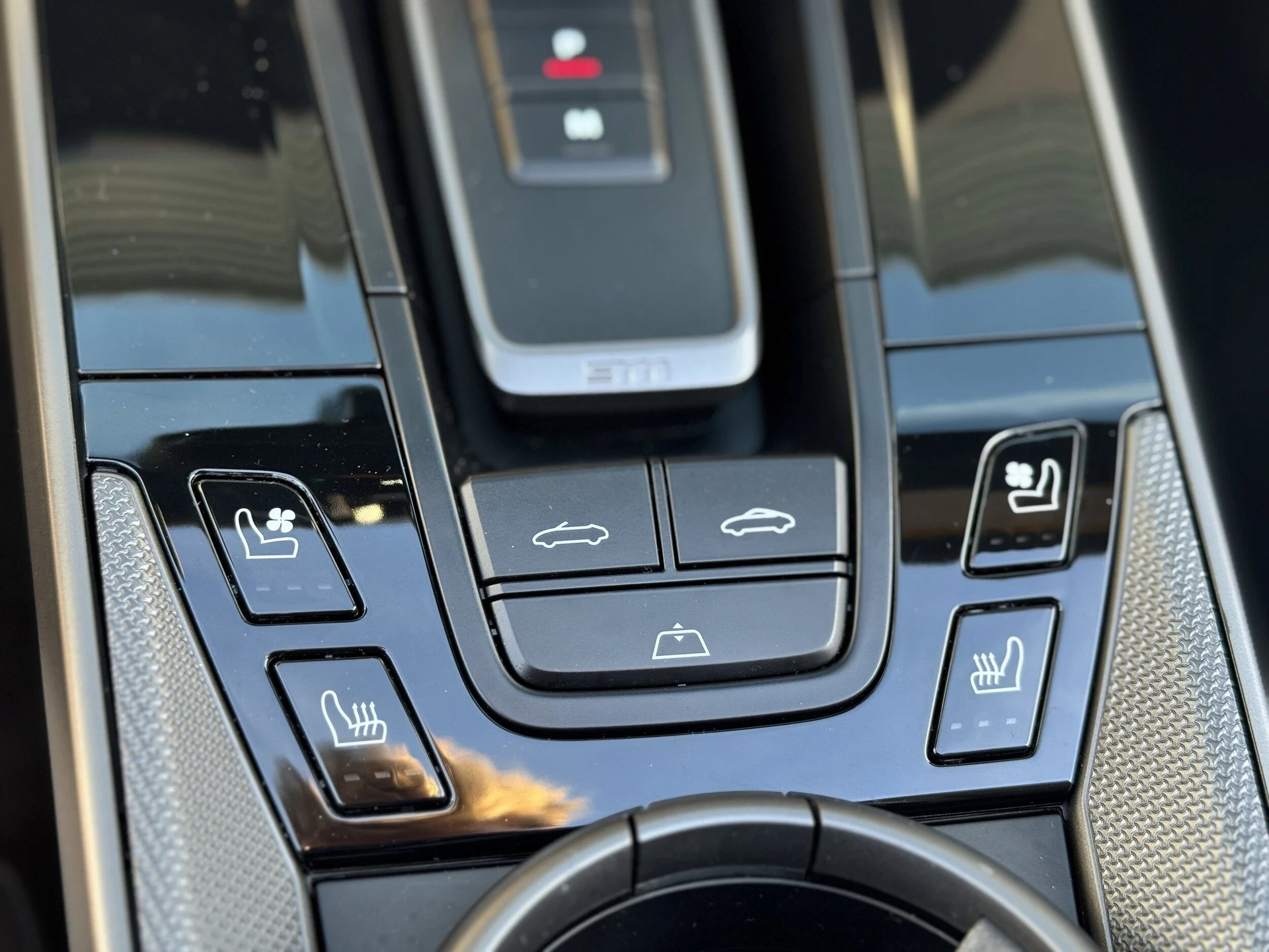 mph027_18645086_e5bf5054eb9936d392951fe4925f7339x_321809e389