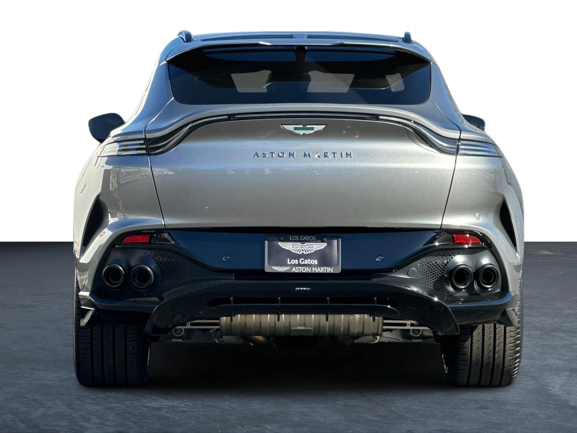 mph027_1871207847_New_2025_Aston_Martin_DBX_707_1761314771_f15ecf2b94