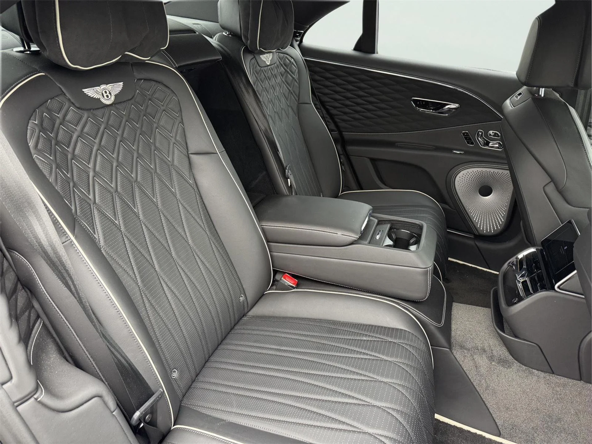 mph027_1871826618_b8dcf96887db99c51e9b83942dca08b0_531445f317