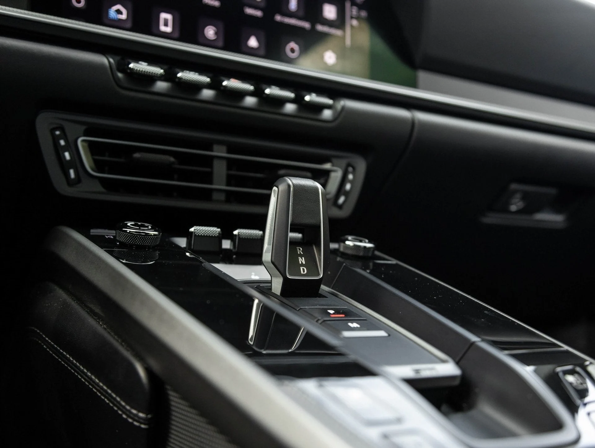 mph027_1876996706_28_d404b39277