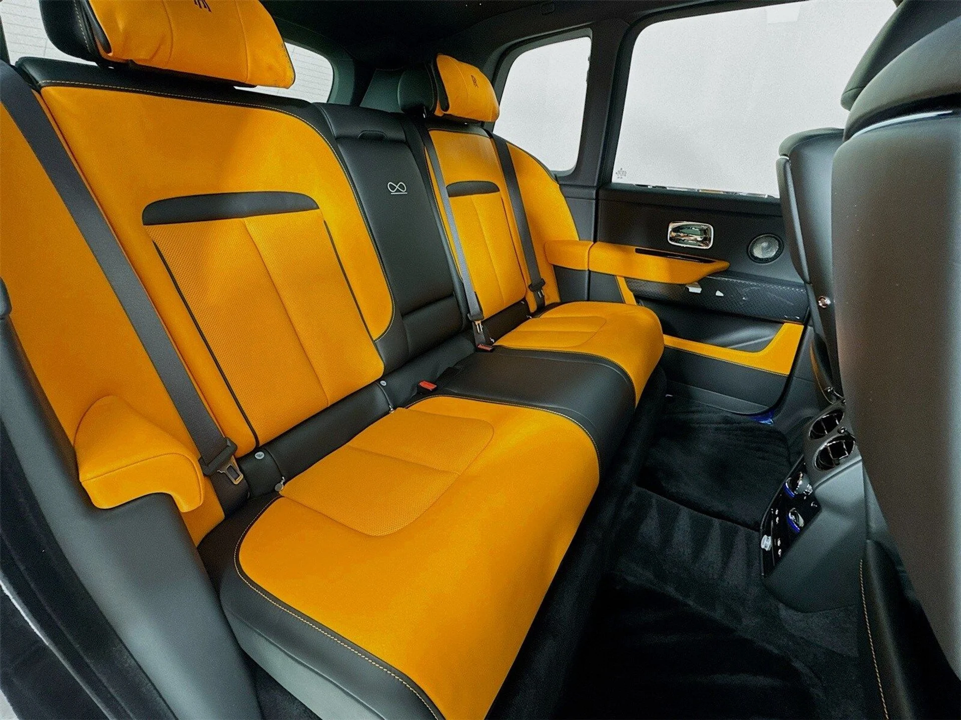 mph027_1886915913_099a9ec00891f4f12522f922dba88355x_3890a0896f