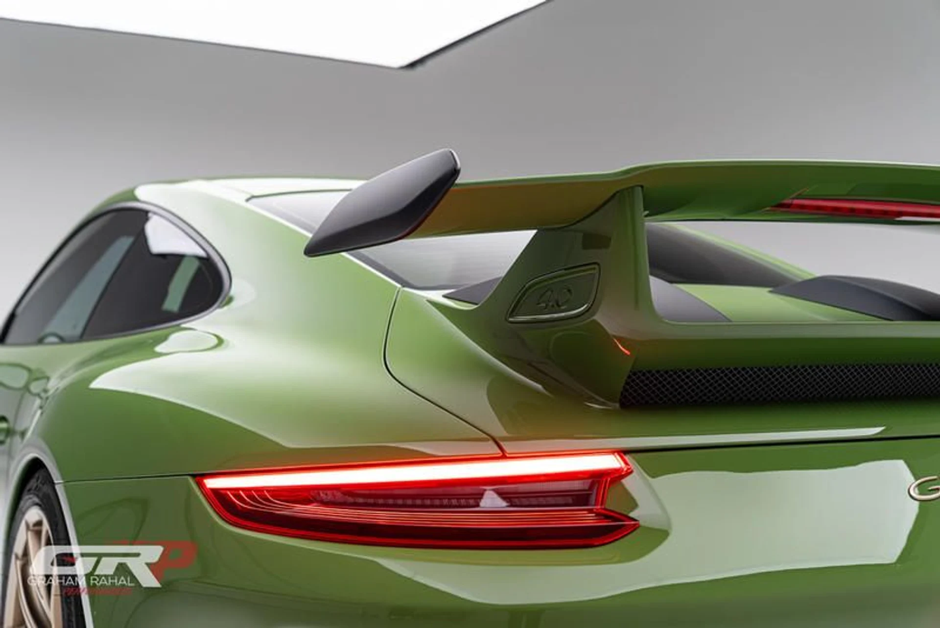 mph027_1886969913_982_C1_F6_D_AD_70_4_C2_F_84_B4_D3_E24711296_A_48d813381c