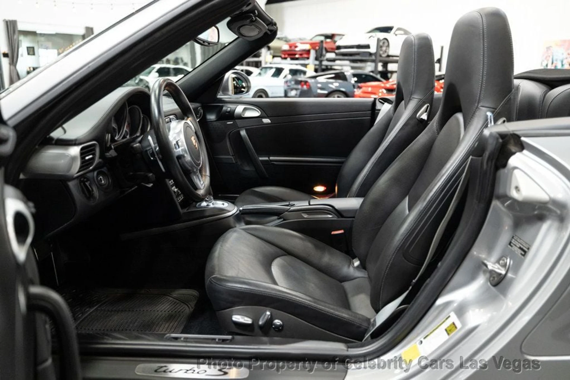 mph027_1888783914_used_2012_porsche_911_turboscabriolet_9707_22921544_28_1024_0f2f880efa